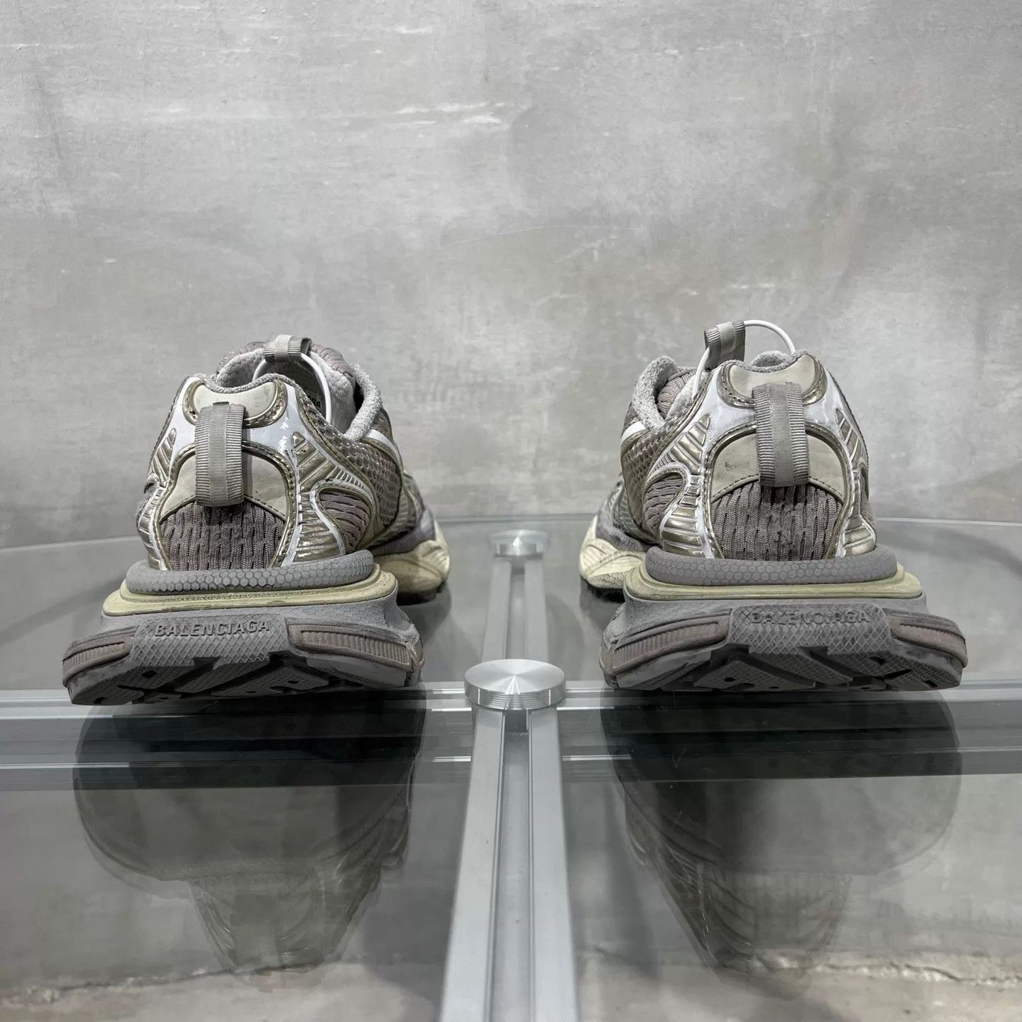 Balenciaga Balenciaga 3XL Gray Silver 37 YH22161 Size US 7 / IT 37 - 6 Thumbnail