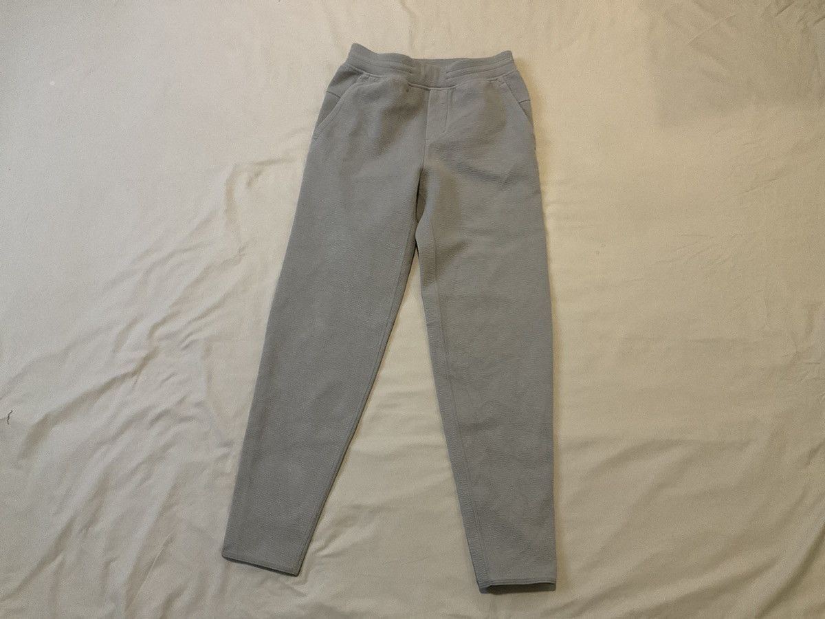 Lululemon Lululemon Sweatpants Size US 28 / EU 44 - 1 Thumbnail