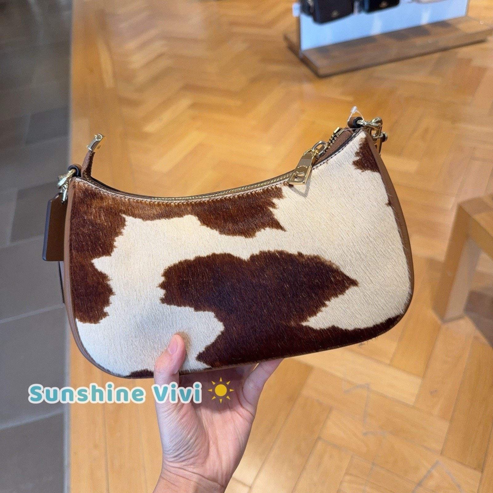 Coach NWT COACH Teri Shoulder Bag Cow Print CDW45 Gold/Cow Multi Size ONE SIZE - 6 Thumbnail