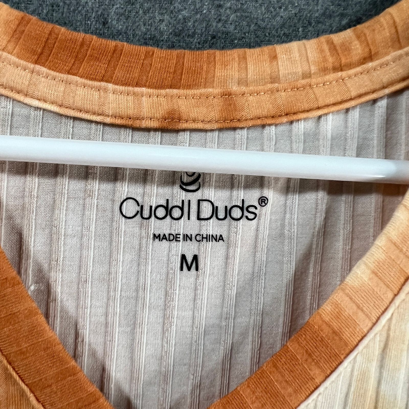 Other Cuddl Duds Wide Rib V-Neck Tee w/ Side Slits Ochre Size M / US 6-8 / IT 42-44 - 3 Thumbnail