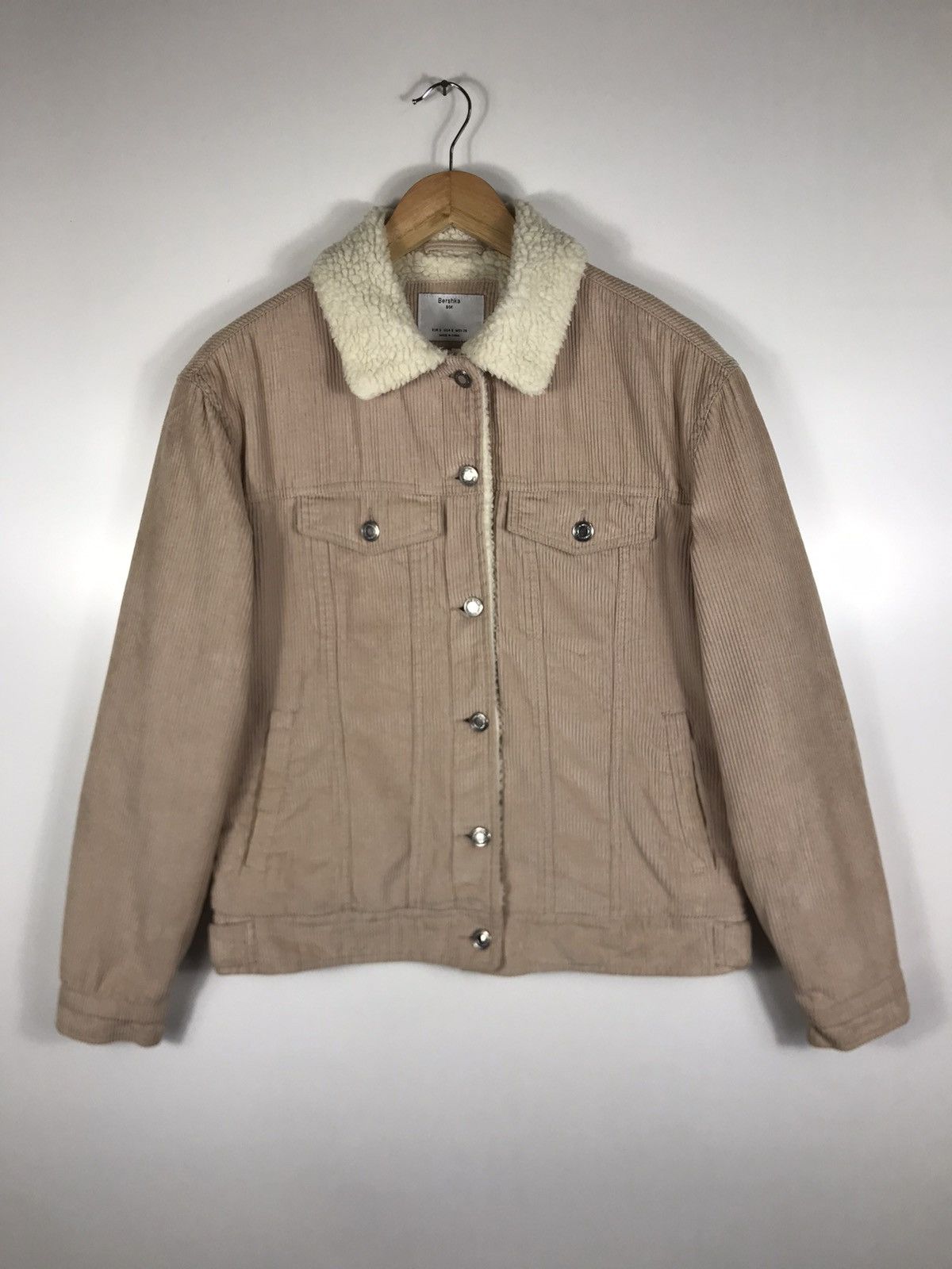 Bershka 🔥Bershka Corduroy Sherpa In Side Trucker Jacket Size US S / EU 44-46 / 1 - 1 Thumbnail