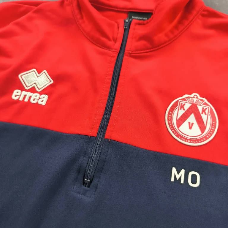 Errea K.V. Kortrijk Errea football training top size S Size US S / EU 44-46 / 1 - 8 Thumbnail