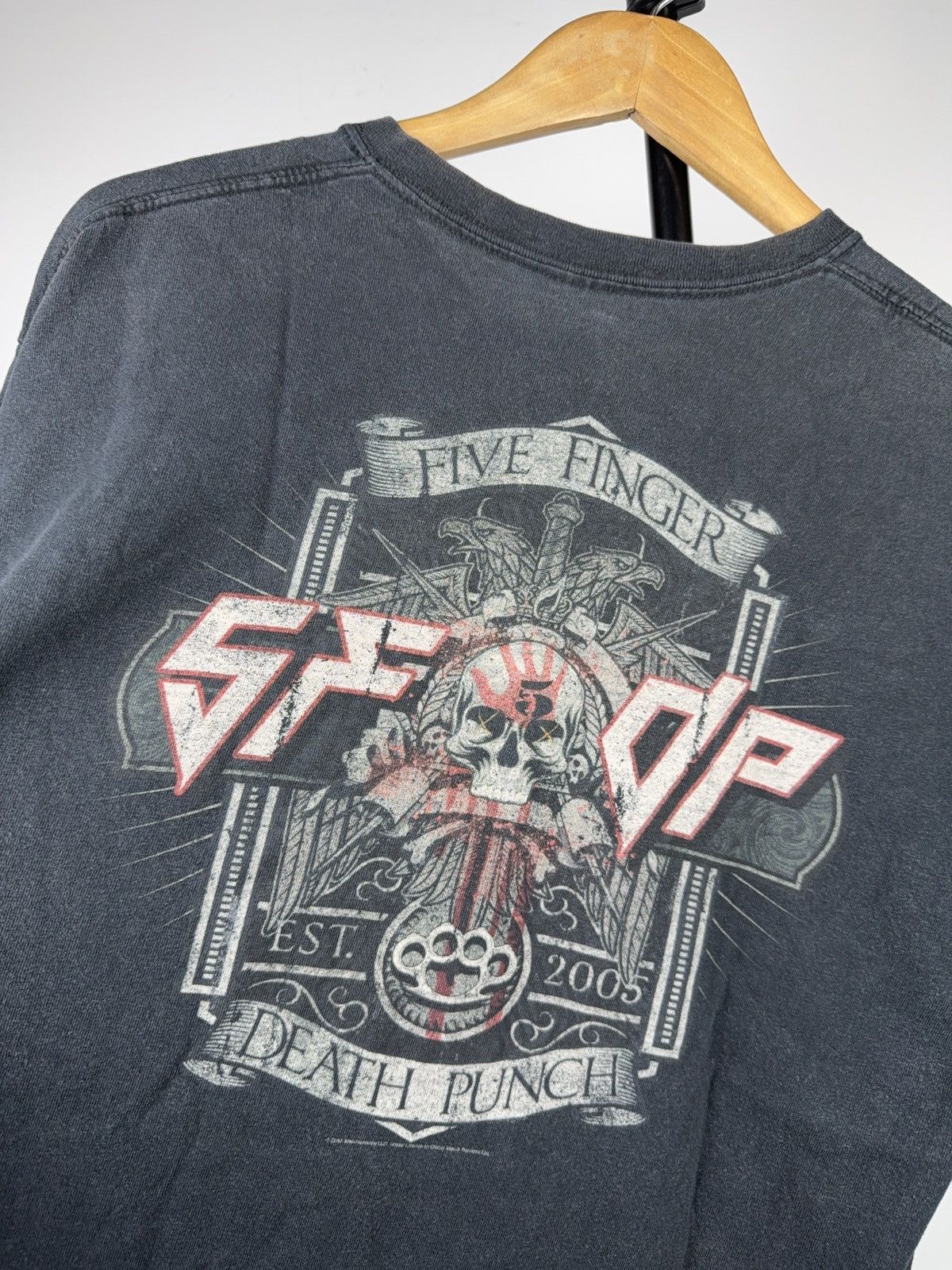 Band Tees 00s Five Finger Death Punch 5FDP Skull Graphic Band T-Shirt Size US L / EU 52-54 / 3 - 11 Thumbnail