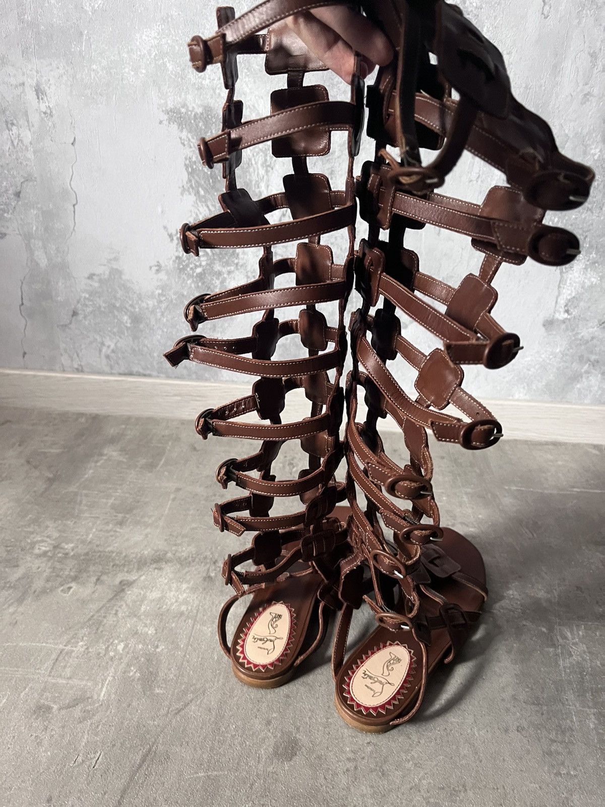 Christian Louboutin Christian Louboutin Gladiator Sandals brown leather Size US 7.5 / IT 37.5 - 5 Thumbnail