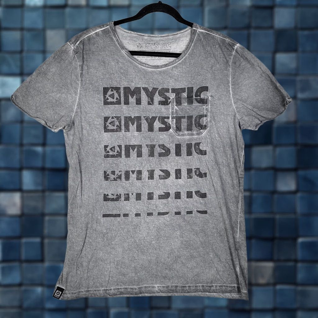Vintage IGNORE GRAVITY MYSTIC T-shirt Size L Dark Gray Graphic Men's Size US L / EU 52-54 / 3 - 1 Thumbnail