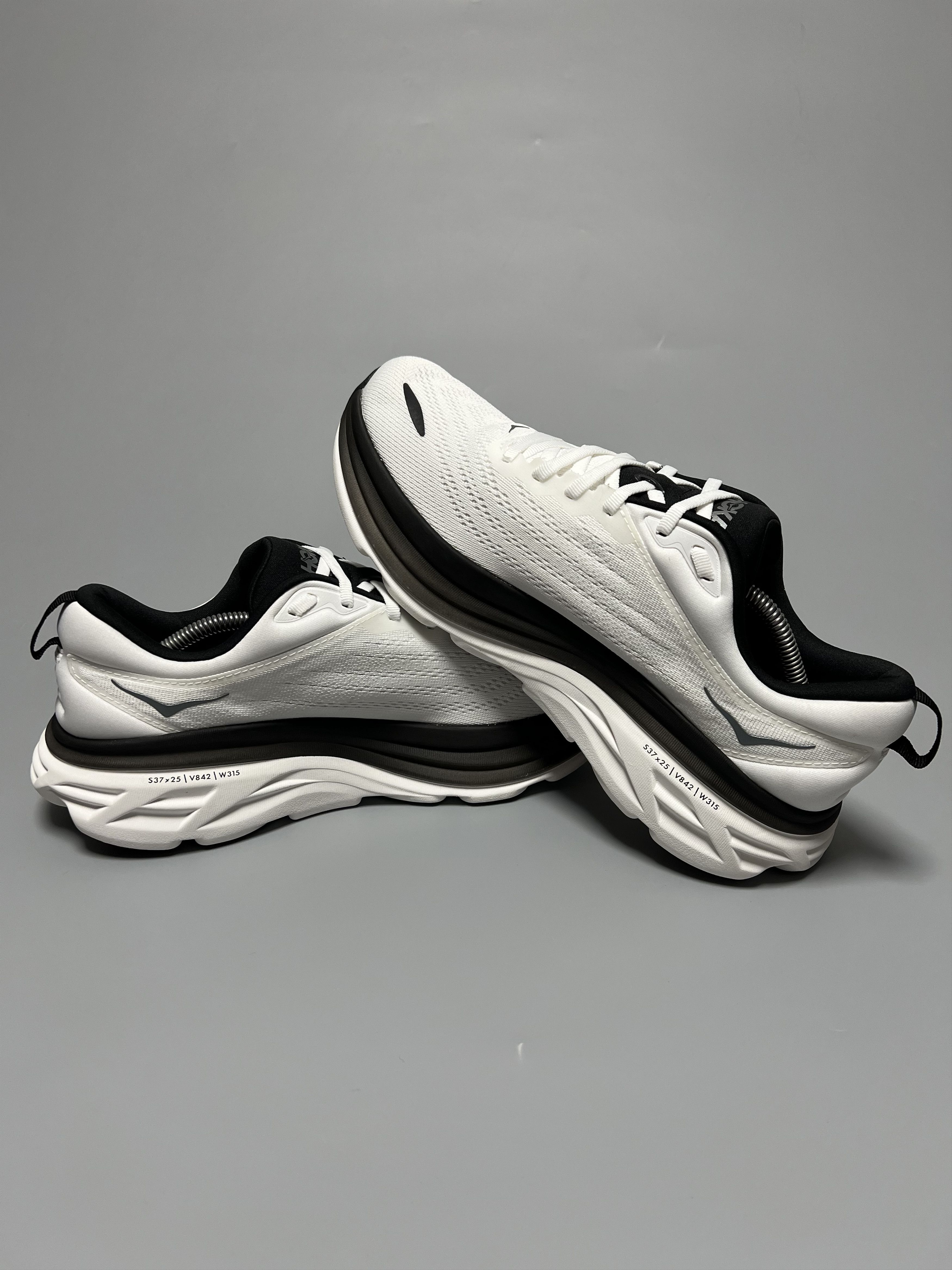 Hoka 10.5D Hoka One One Bondi 8 Running Shoes 1123202-WBLC Size US 10.5 / EU 43-44 - 5 Thumbnail