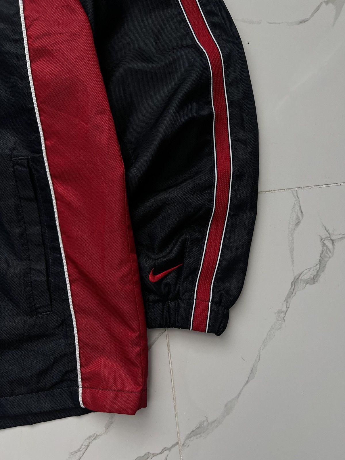 Nike 90's NIKE RED MULTISWOOSH RETRO RARE Y2K TRACK JACKET Size US XL / EU 56 / 4 - 2 Thumbnail
