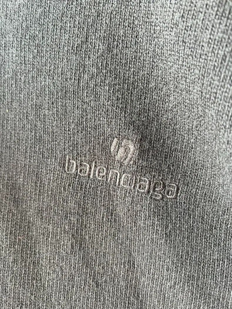 Balenciaga Balenciaga Sweater M Size US M / EU 48-50 / 2 - 4 Thumbnail