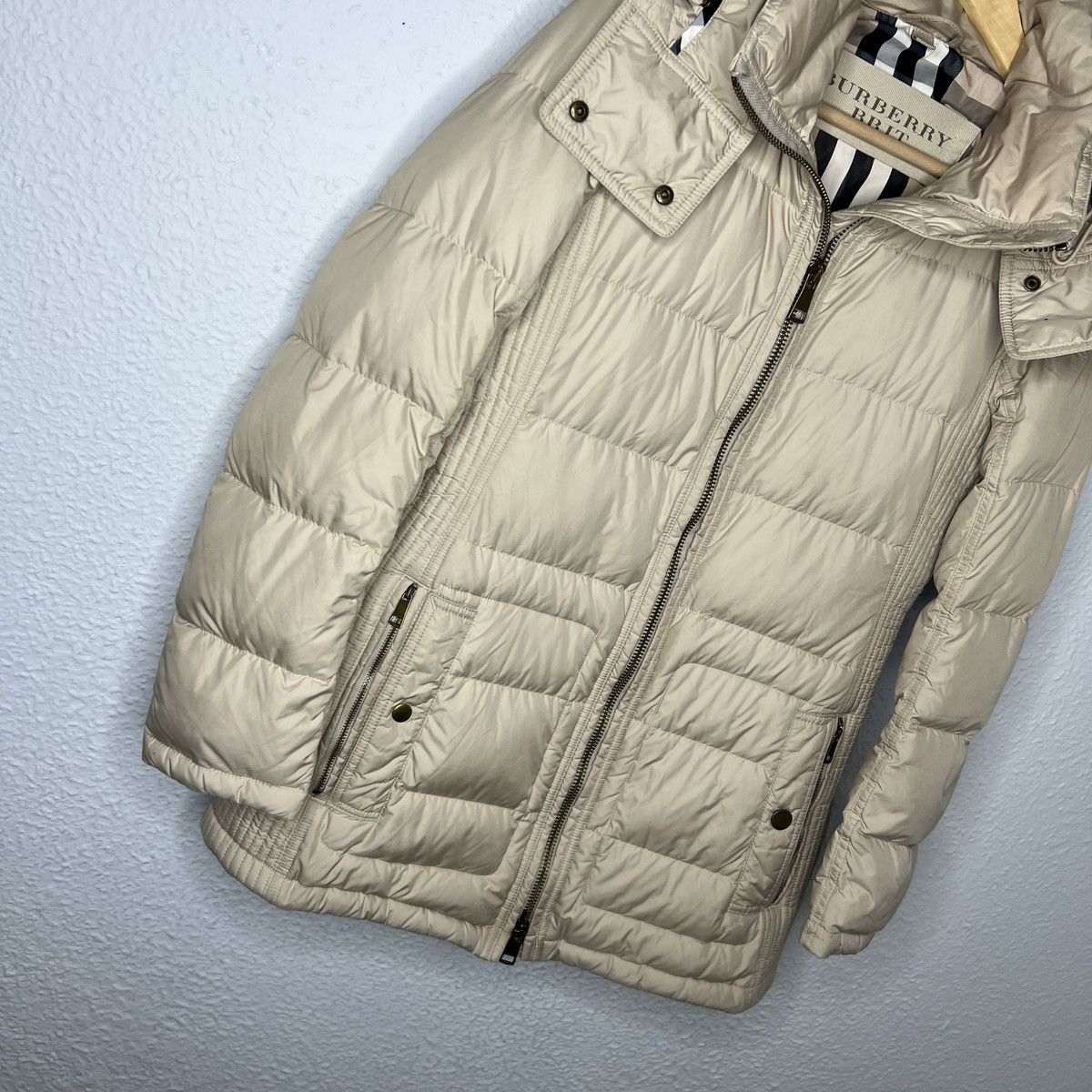 Burberry × Designer Burberry Brit Down Jacket Hooded Nova Check Puffer Size M / US 6-8 / IT 42-44 - 3 Thumbnail