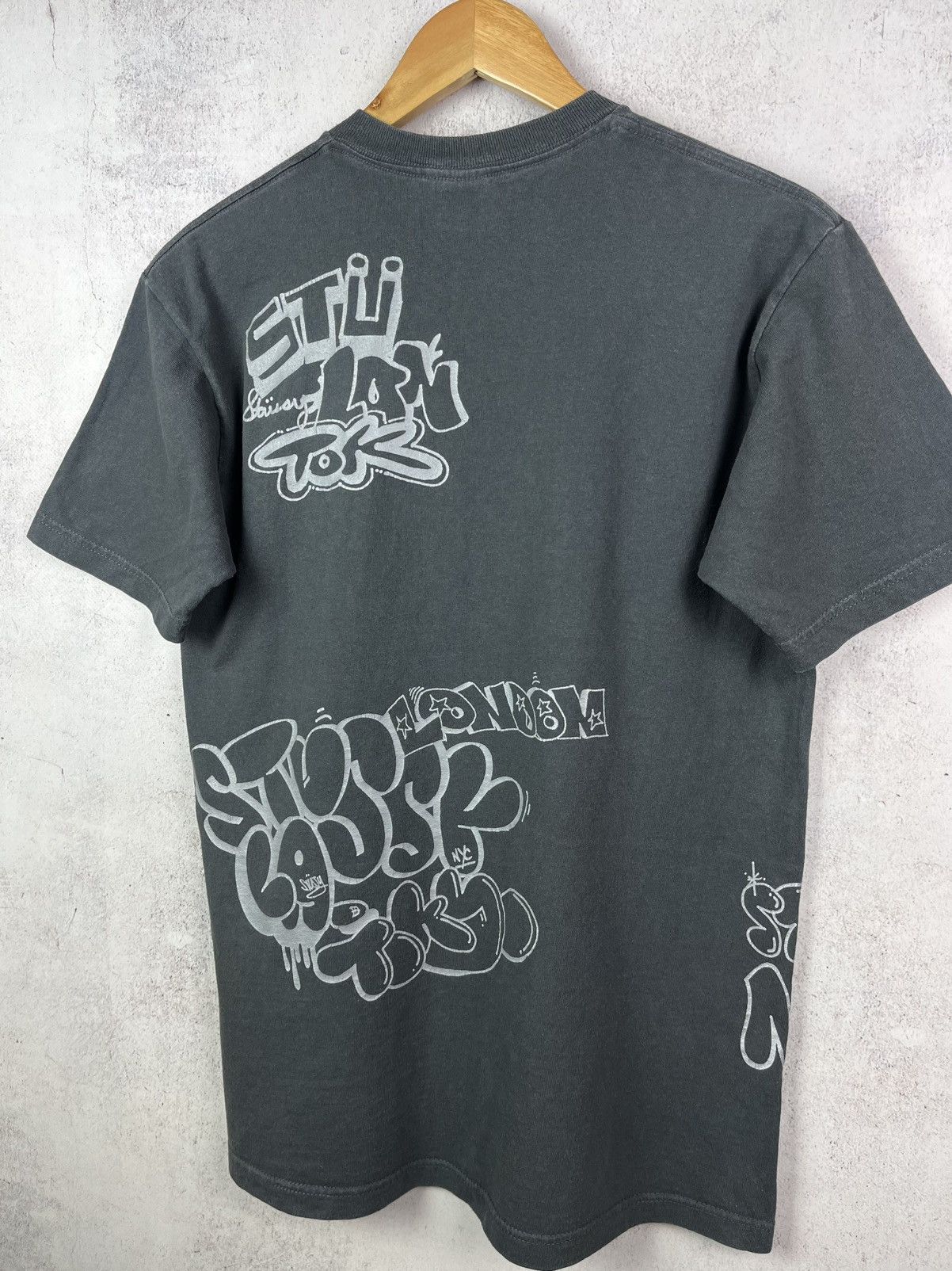 Stussy Vintage Stussy World Tour Graffiti Logo T-Shirt Rare Retro Size US M / EU 48-50 / 2 - 7 Thumbnail
