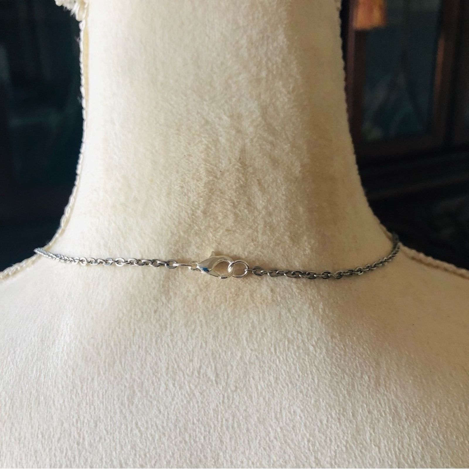 Vintage Vintage faceted black teardrop pendant on chain necklace Size ONE SIZE - 10 Thumbnail