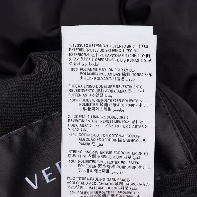 Versace Versace Wear a padded jacket on both sides Size US M / EU 48-50 / 2 - 7 Thumbnail