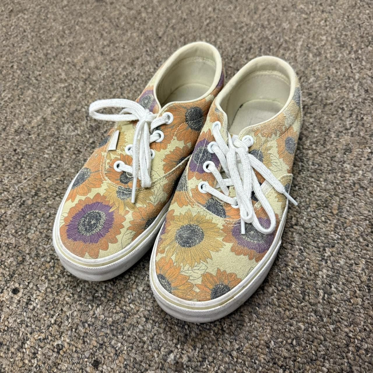 Vans Sunflower Suede Like Vans Size US 6.5 / IT 36.5 - 2 Thumbnail