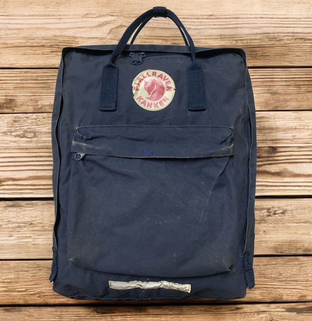 Fjallraven FJALLRAVEN Kanken No. 2 Navy RN 132540 Backpack