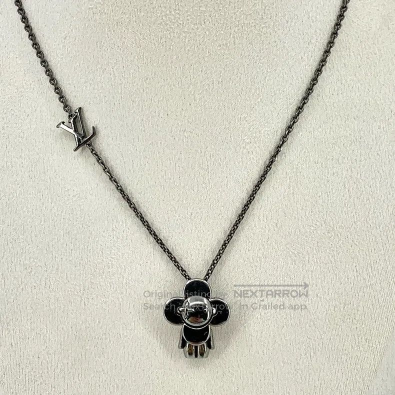 Louis Vuitton Black Weiweian Sunflower Three-dimensional N