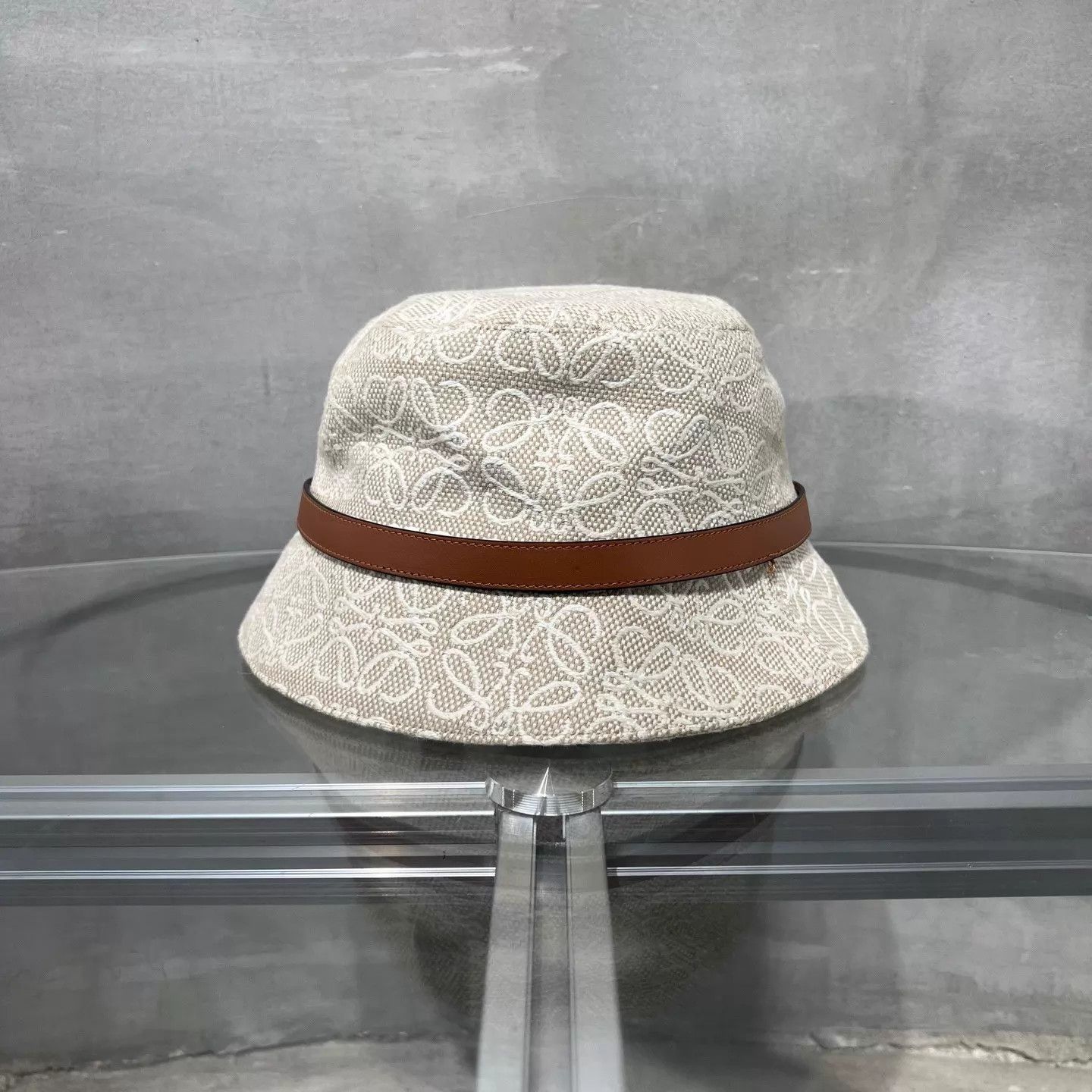Loewe LOEWE Anagram Bucket Hat 59cm Size ONE SIZE - 2 Thumbnail