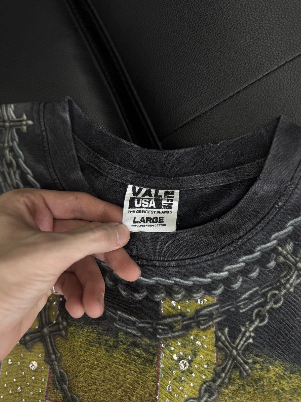 Vale Valley Dreams Black Chambers Bling Tee Size Large NEW Size US L / EU 52-54 / 3 - 8 Thumbnail