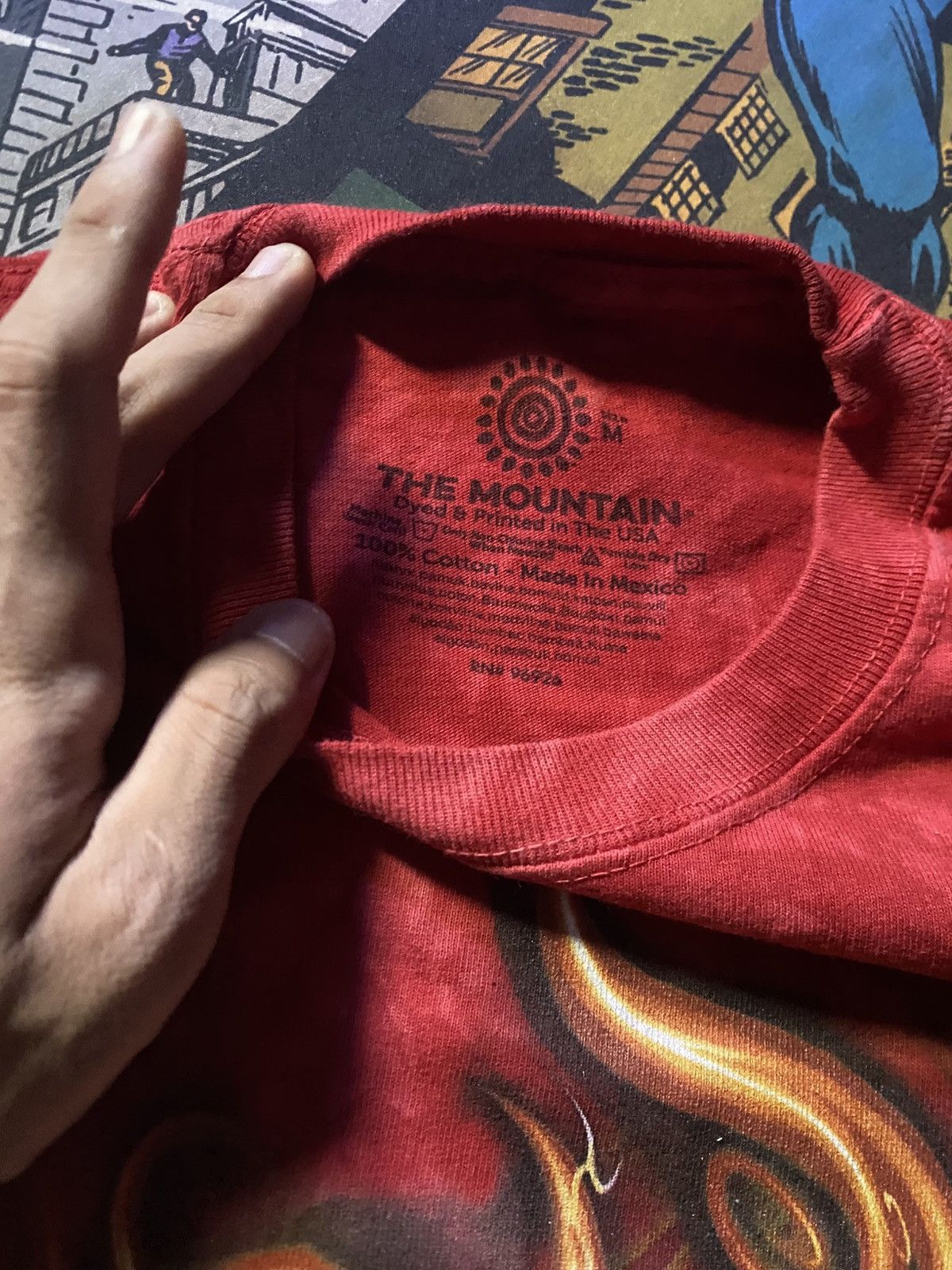 The Mountain The Mountain Wolf Graphic Y2k Flames Red Tie-Dye Size US M / EU 48-50 / 2 - 3 Thumbnail