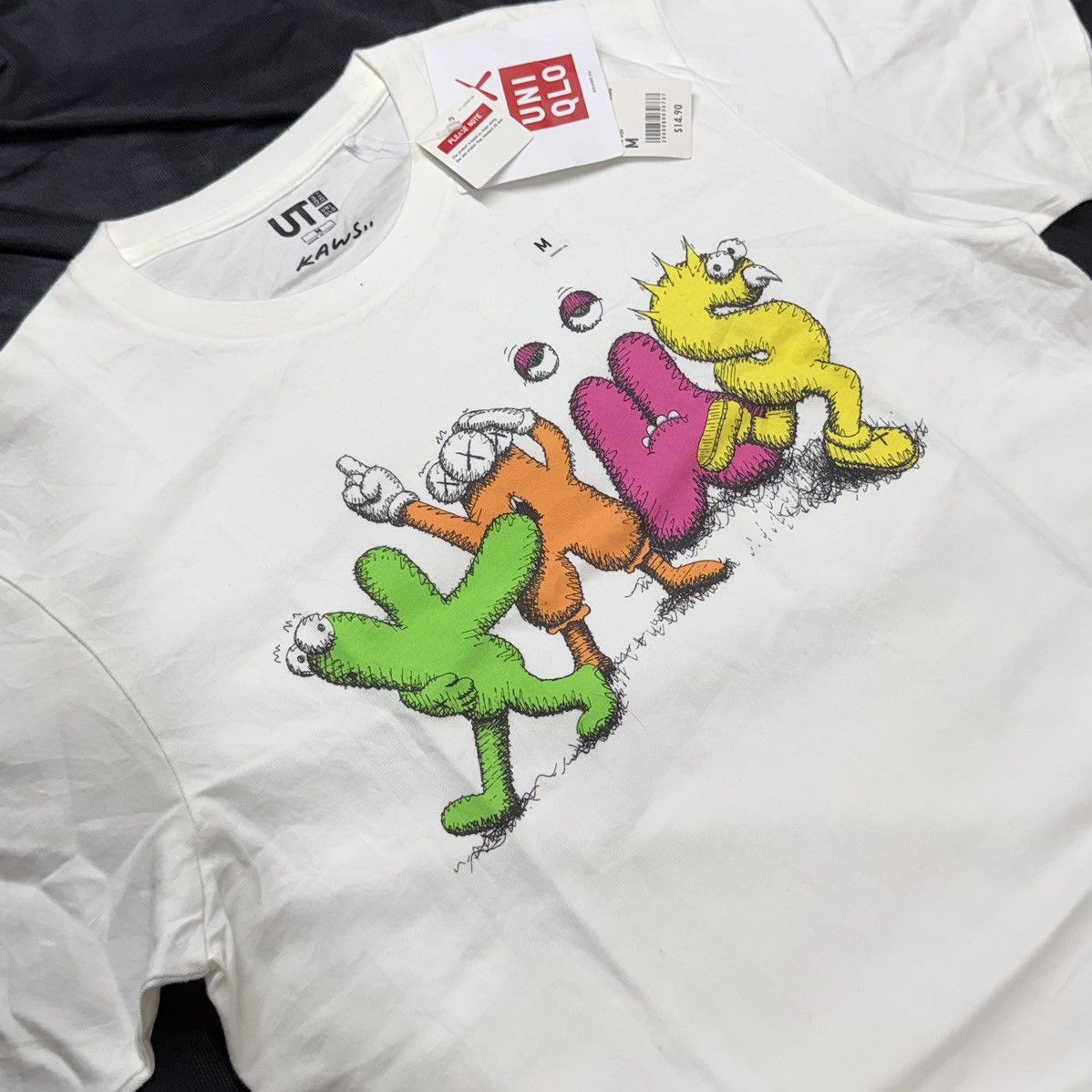 Kaws × Uniqlo Kaws x uniqlo letters graffiti tag Size US M / EU 48-50 / 2 - 2 Thumbnail