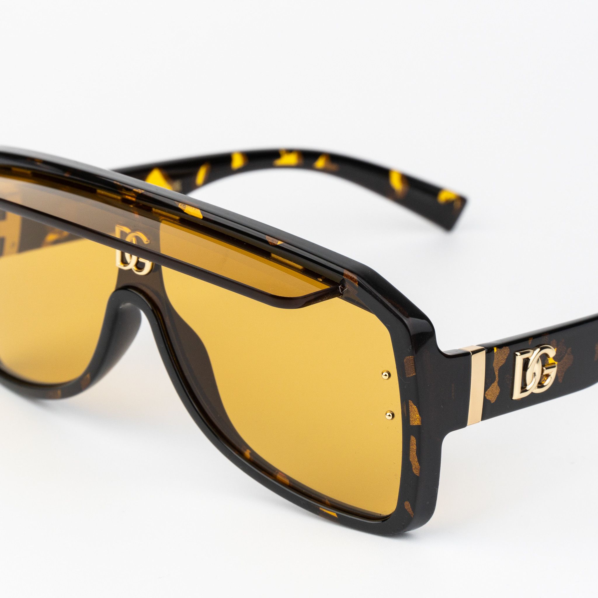 Dolce & Gabbana DG6205 612/85 Sunglasses – Yellow Havana Shield Frame D&G Women Sunglasses Shield DG6205 612/85 NEW AUTHENTIC main image 2