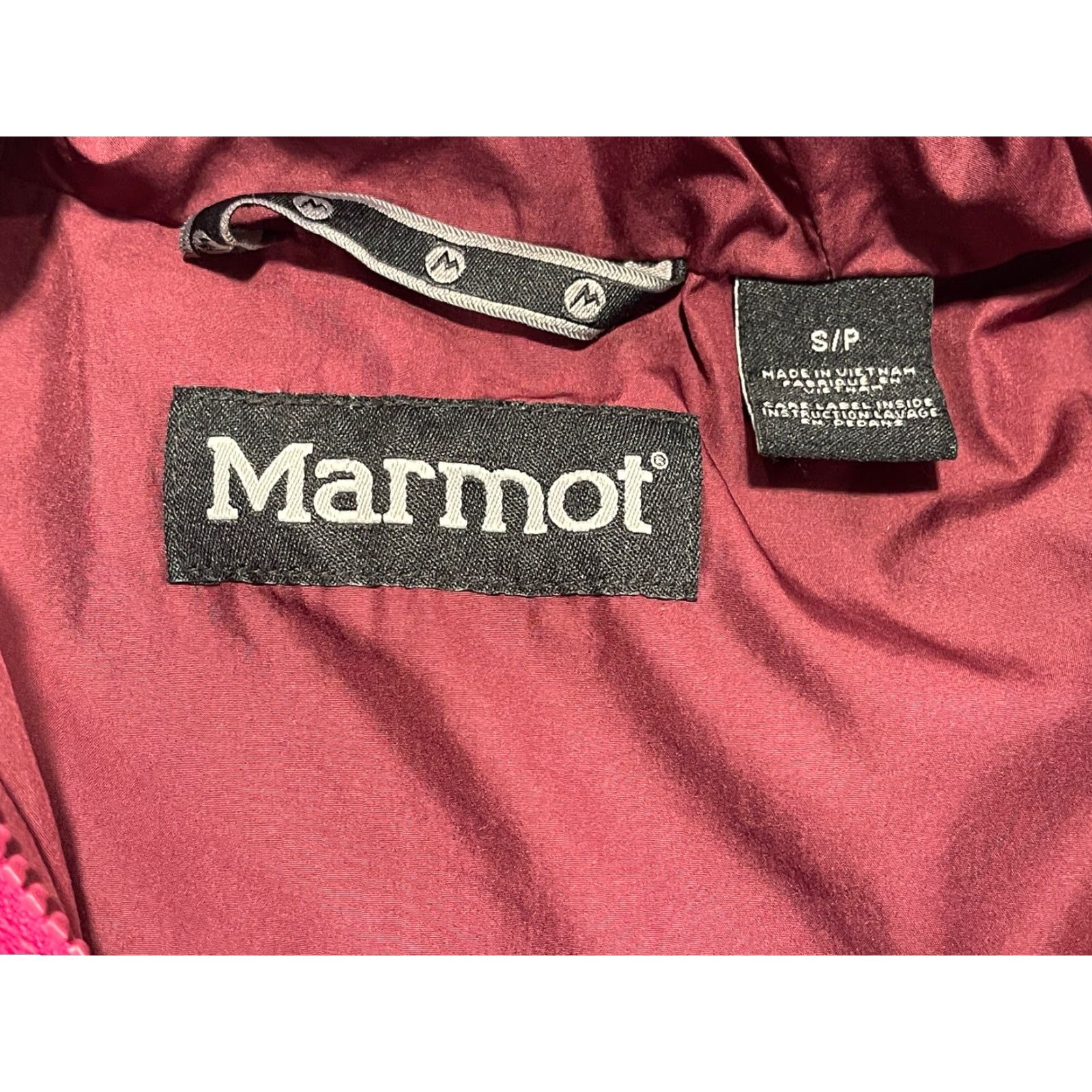 Marmot Marmot Jacket Women Sz S Fuchsia Full Zip Hood Rain Windbreaker Nylon Outer Size S / US 4 / IT 40 - 4 Thumbnail