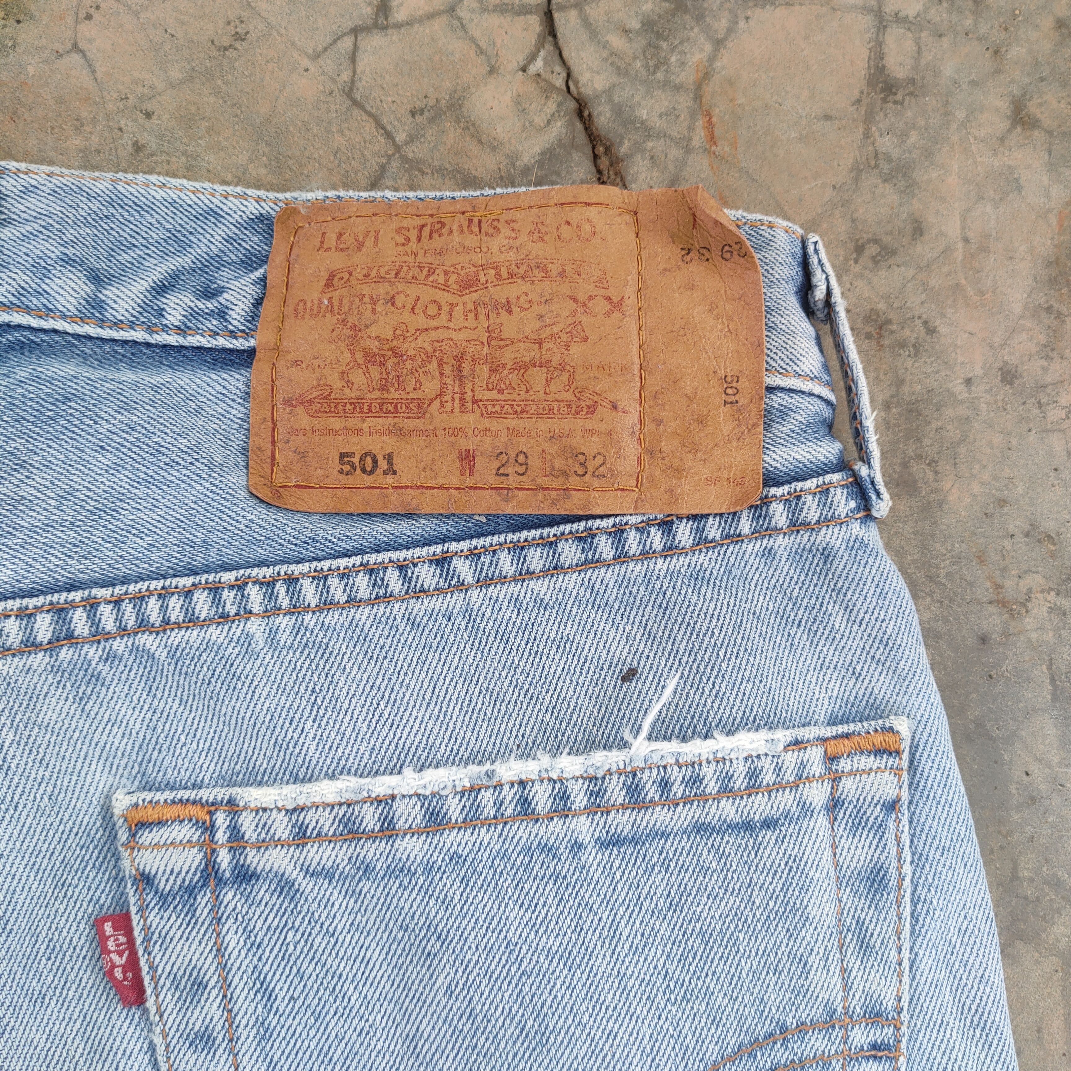 Jean × Levi's × Vintage VINTAGE LEVI'S 501 90' FADED WASH DISTRESSED JEANS PANTS Size US 29 - 11 Thumbnail