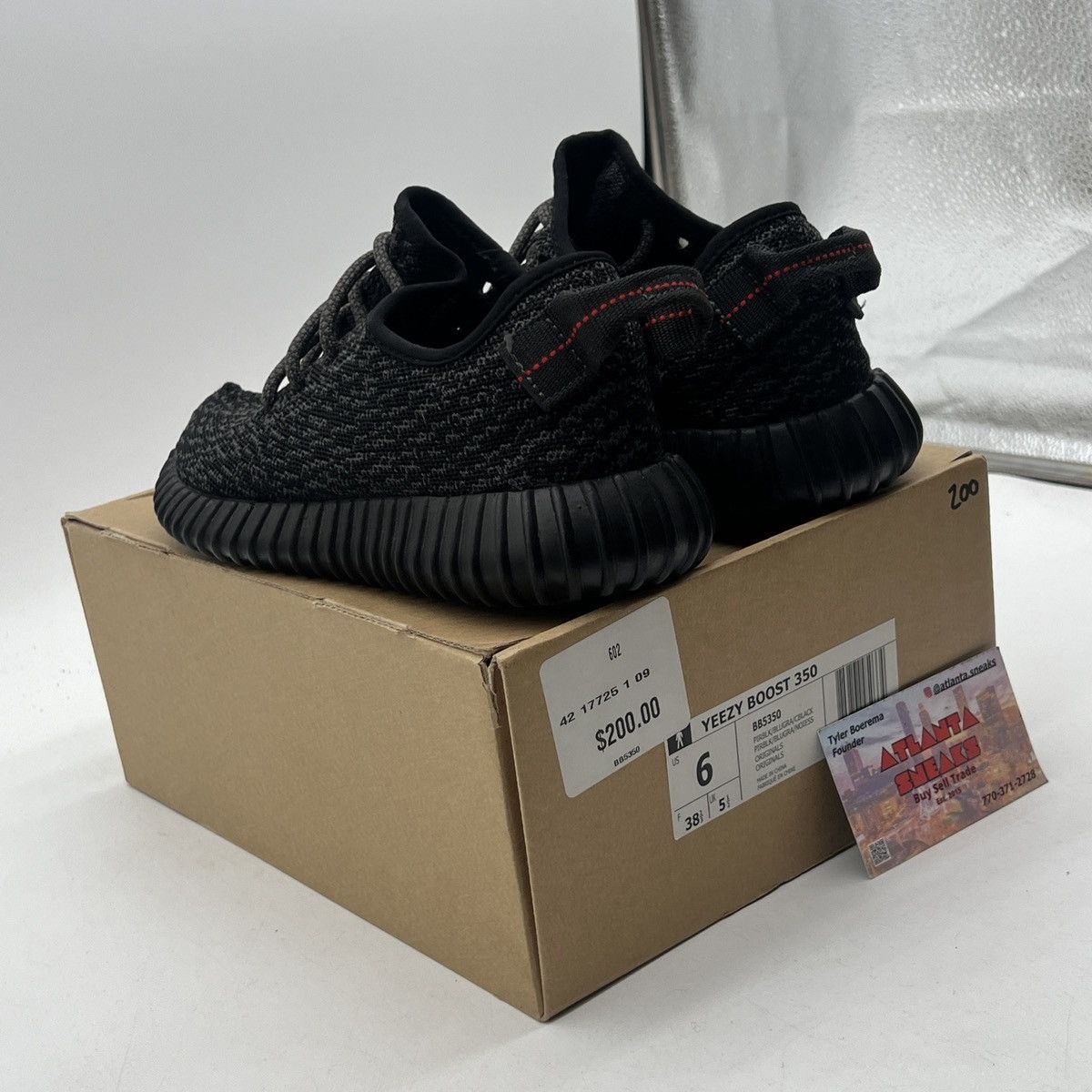 Adidas Yeezy boost 350 pirate black Size US 6 / EU 39 - 4 Thumbnail