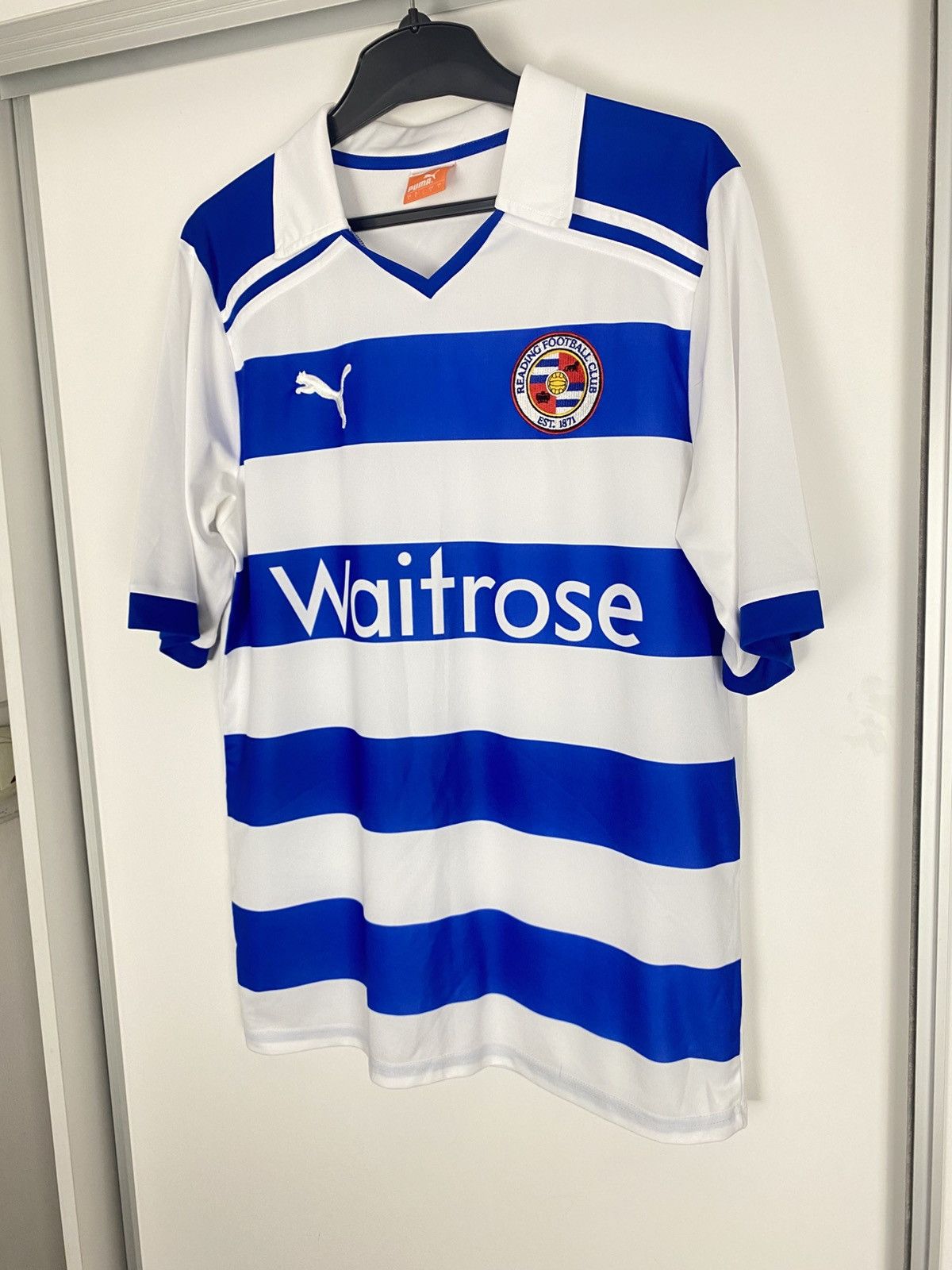 Puma Puma x Reading FC 2011 2012 11/12 vintage y2k soccer Jersey Size US L / EU 52-54 / 3 - 14 Thumbnail