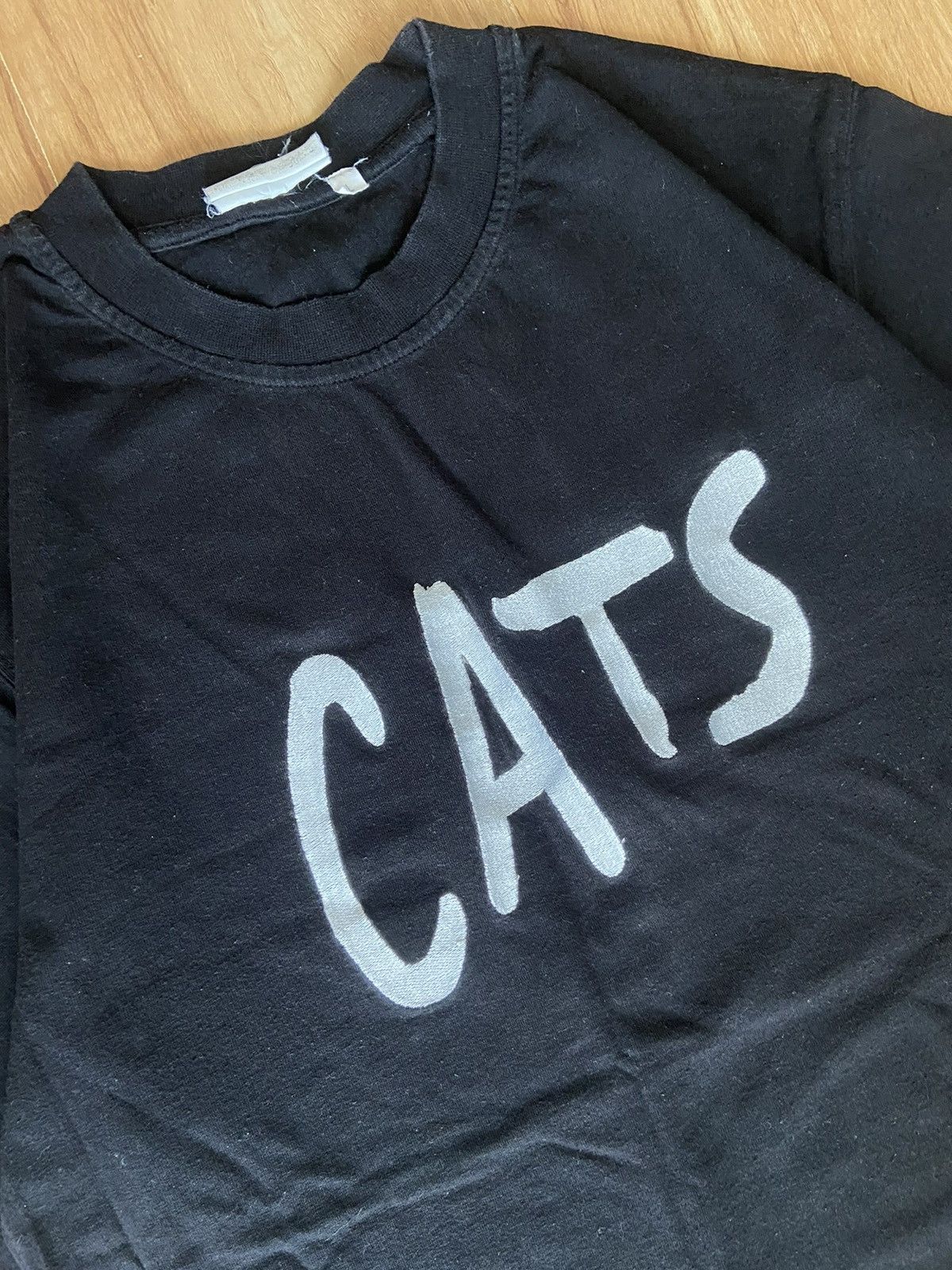 Vintage Vintage CATS Musical Graphic T-Shirt Black Size L Size US L / EU 52-54 / 3 - 4 Thumbnail