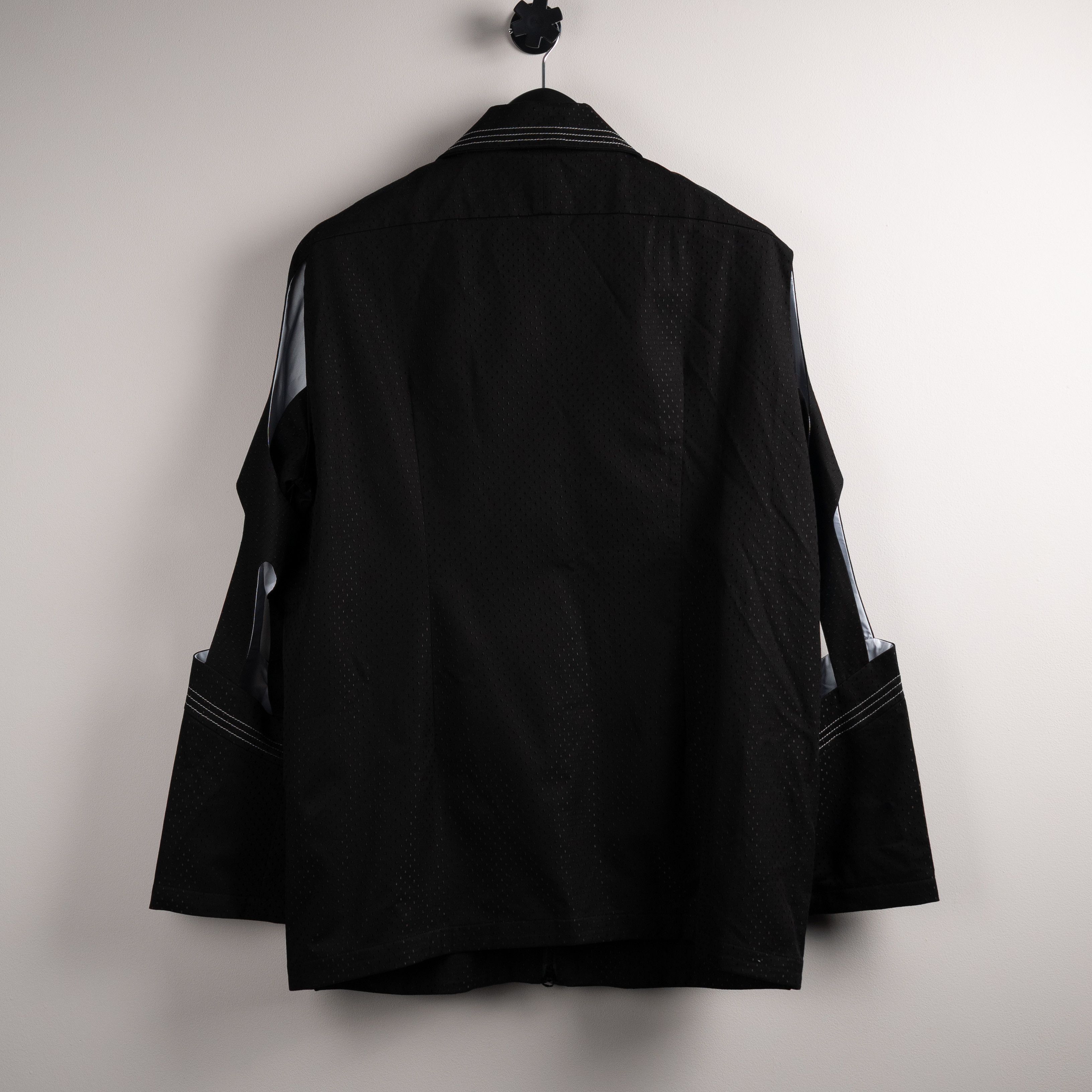 Kiko Kostadinov Kiko Kostadinov SS21 'Hydra' Cut Out Shell Jacket Black Size US L / EU 52-54 / 3 - 3 Thumbnail