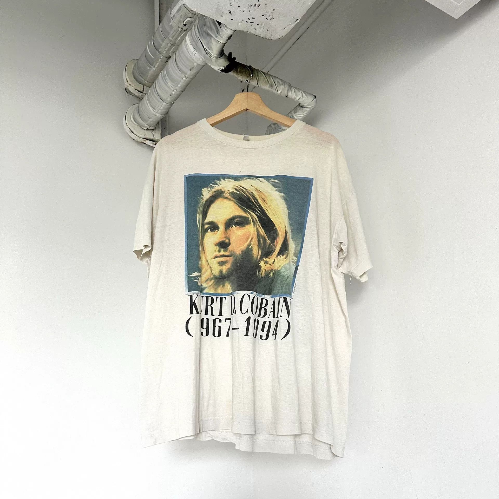 Vintage Vintage 90s Kurt Cobain OG Tee Size US XL / EU 56 / 4 - 1 Thumbnail