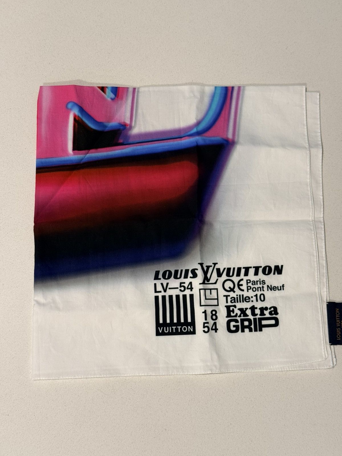 Louis Vuitton Louis Vuitton 3D Bandanna Size ONE SIZE - 5 Thumbnail