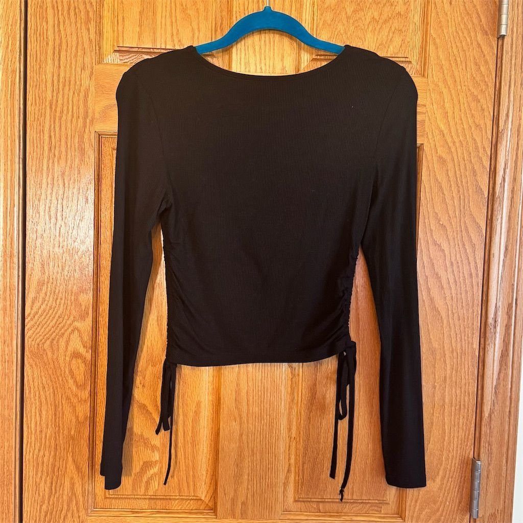 Shein Shein Women's Black Long Sleeve Adjustable Crop Top Size M Size M / US 6-8 / IT 42-44 - 2 Thumbnail