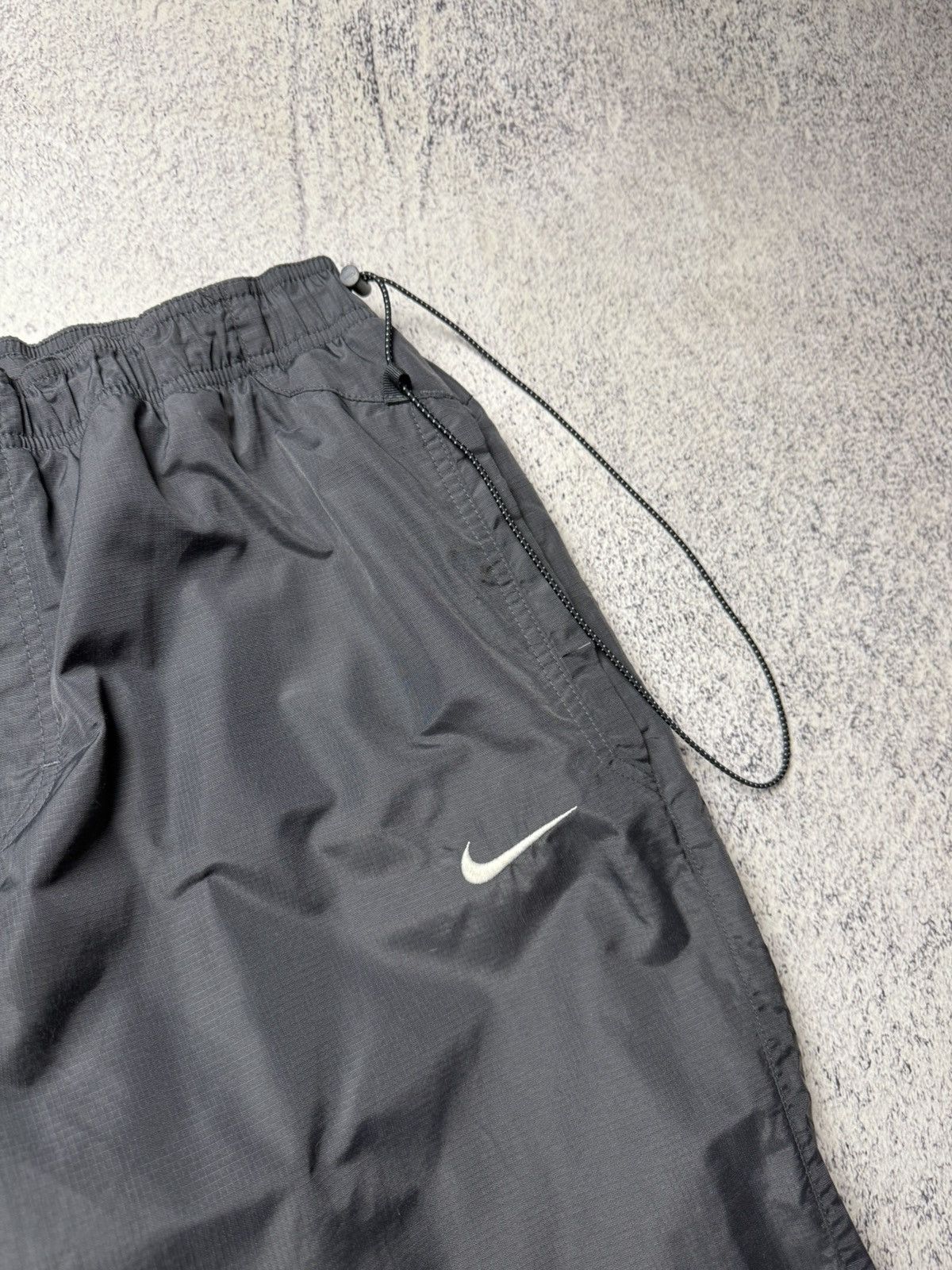 Nike Vintage Nike Air Max Drill Pants Japanese Y2K Gorpcore Size US 34 / EU 50 - 9 Thumbnail