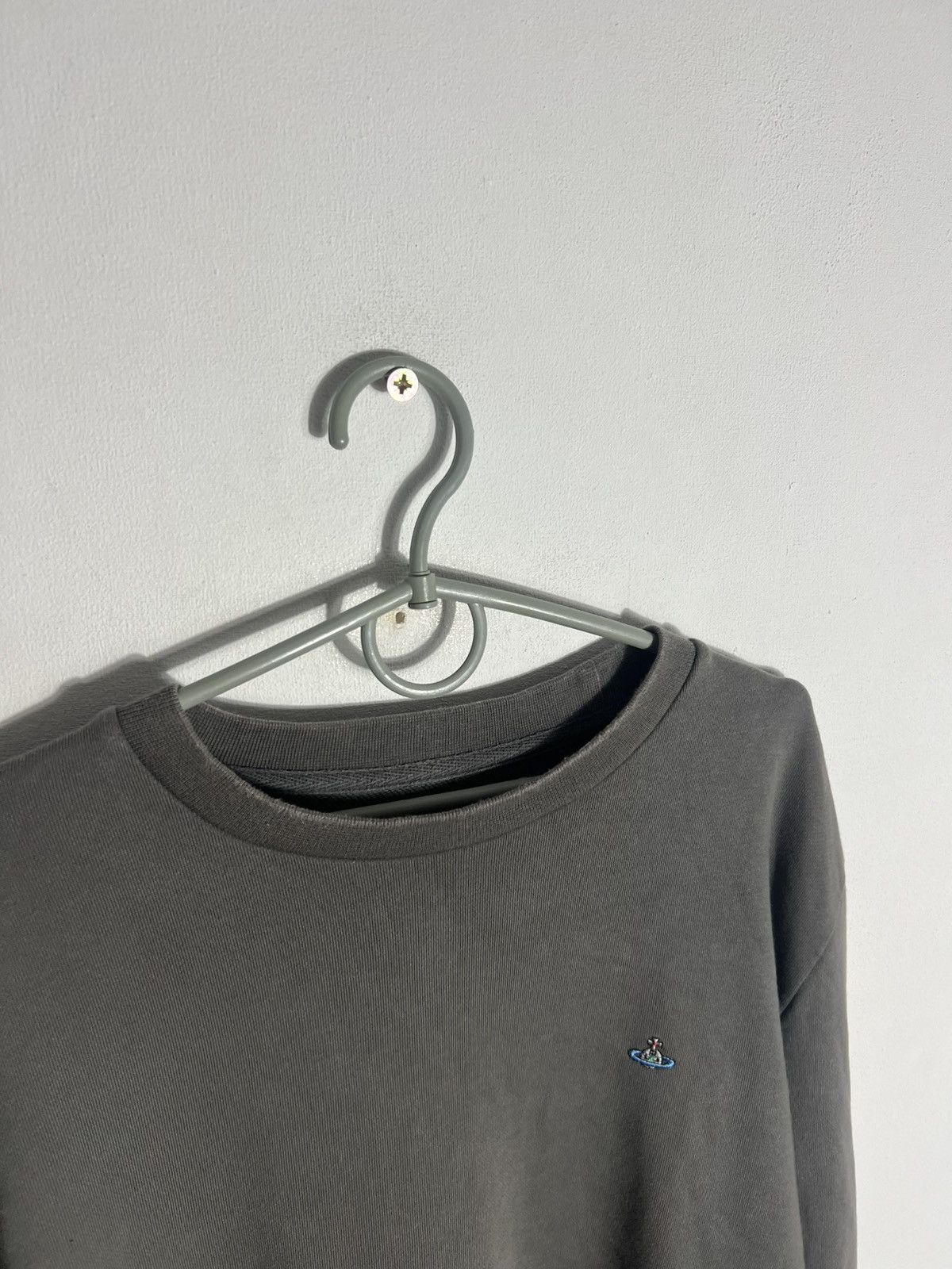 Vivienne Westwood Vintage Vivienne Westwood Sweatshirt Orb Logo Basic Pullover Size US M / EU 48-50 / 2 - 5 Thumbnail