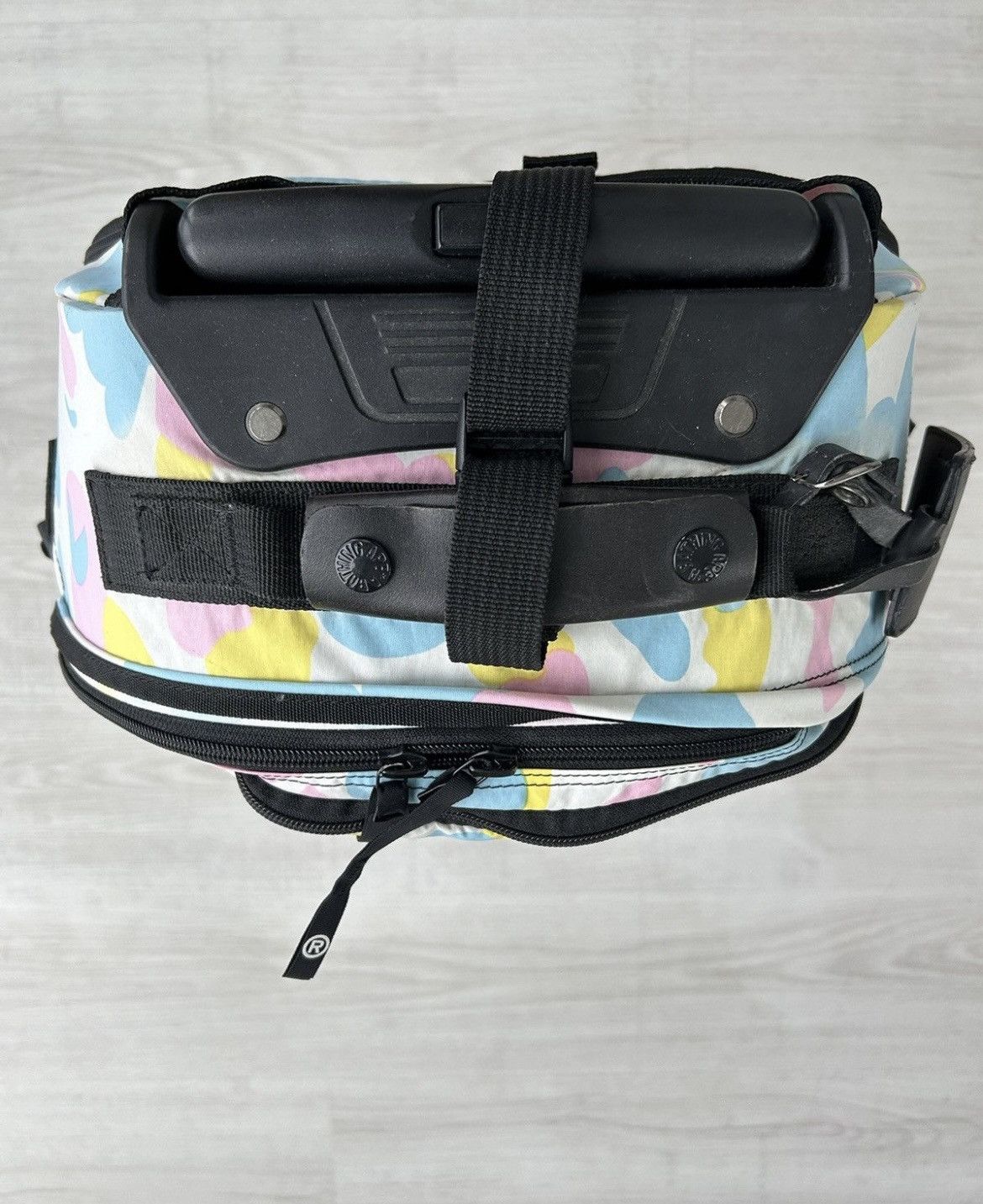 Bape VERY RARE OG 2006 A BATHING APE COTTON CANDY LUGGAGE Size ONE SIZE - 3 Thumbnail