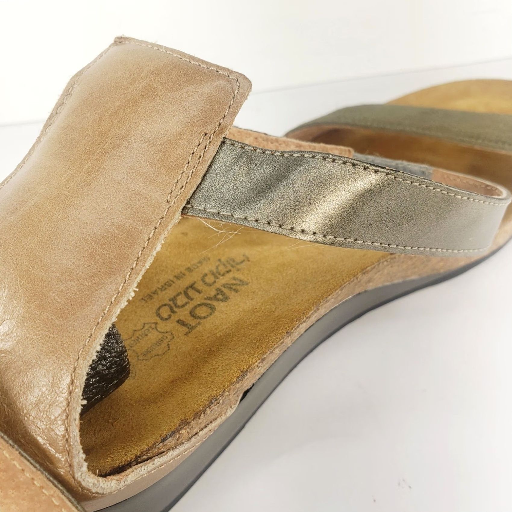 Vintage Naot Sandal Pixie Green Beige Silver Metallic Ankle Strap Slingback Wedge 9M Adult Womens Size US 9 / IT 39 - 5 Thumbnail
