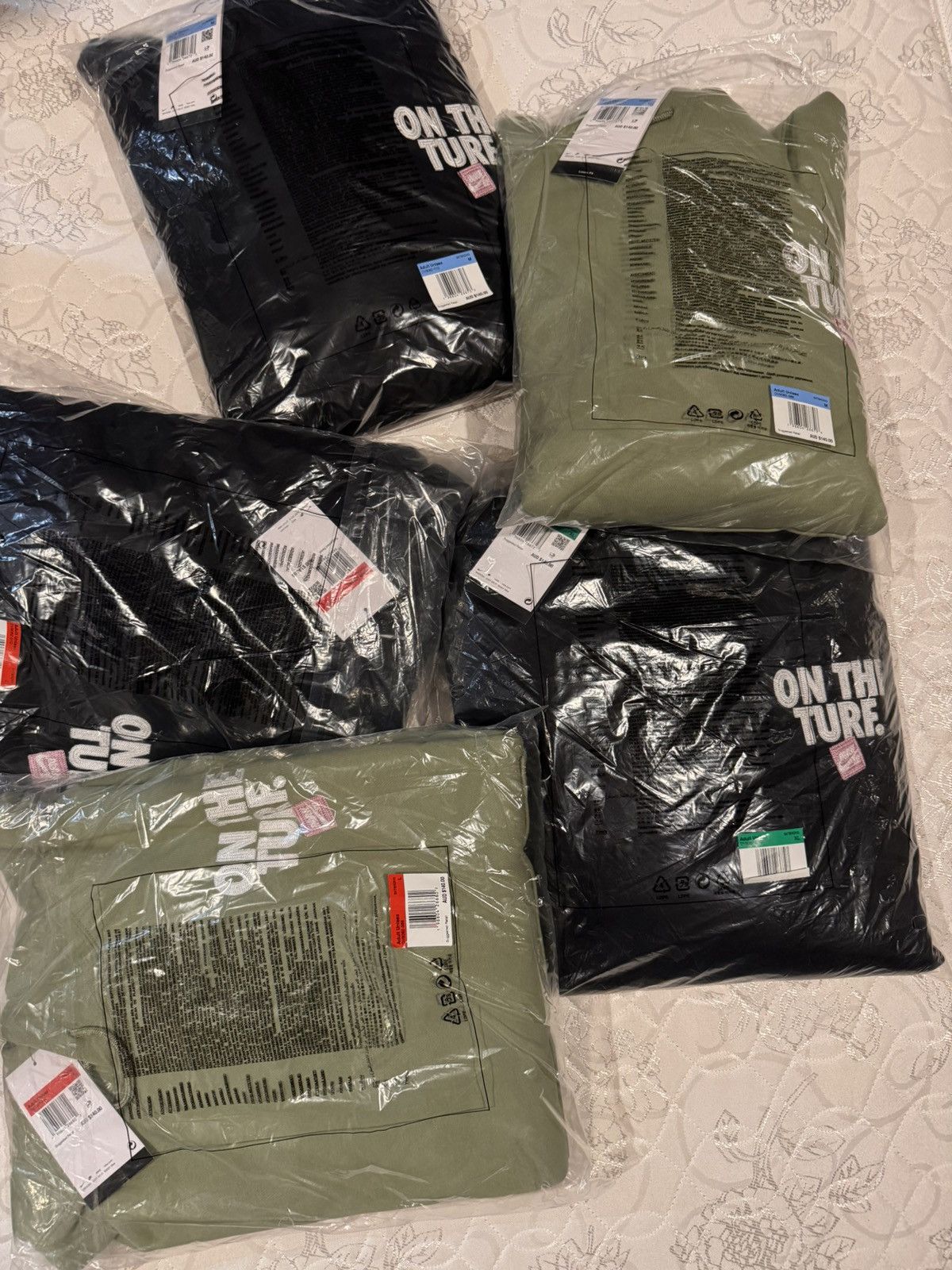 Born X Raised On the turf Size US M / EU 48-50 / 2 - 5 Thumbnail