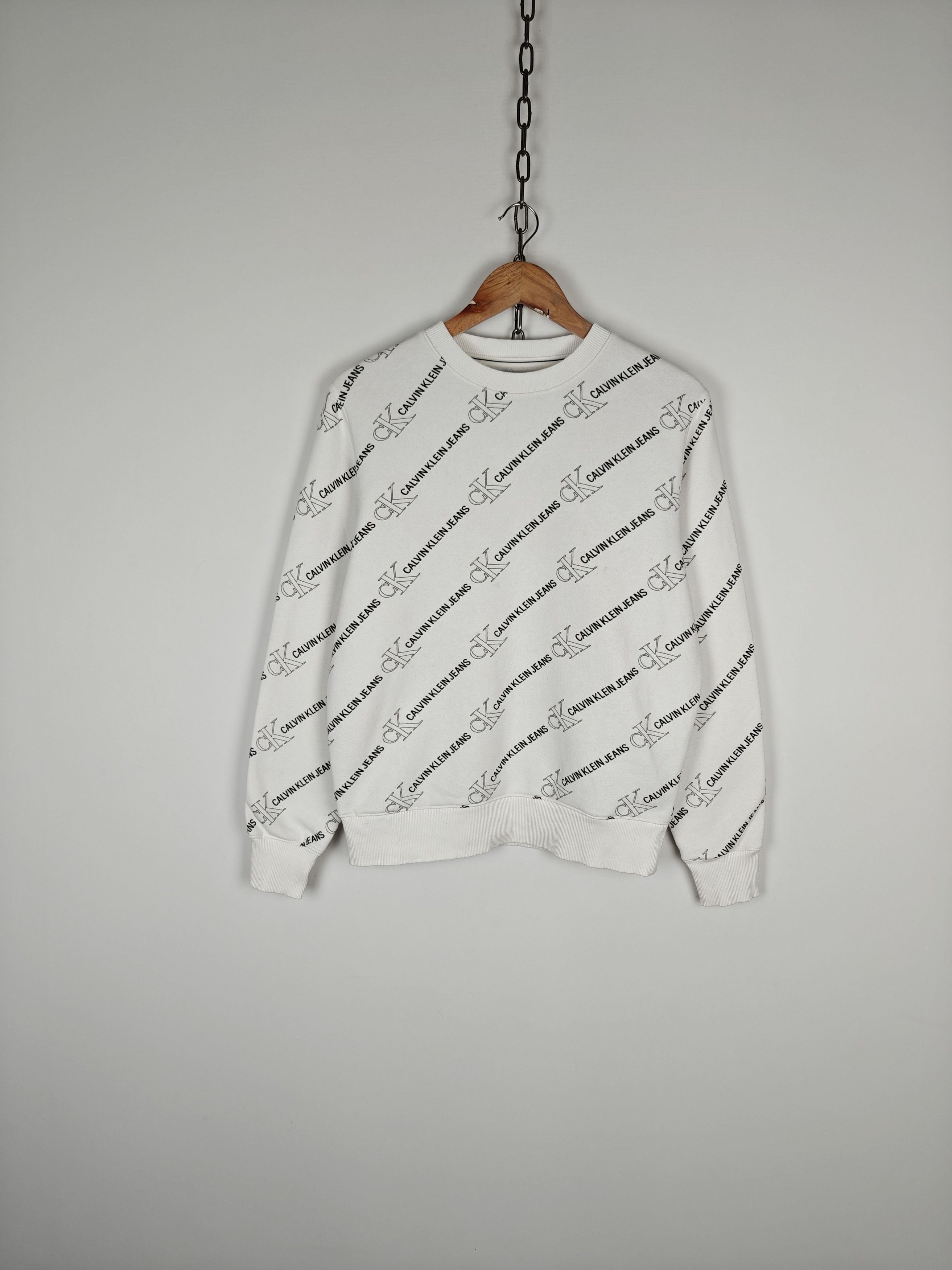 Calvin Klein Calvin Klein Jeans Sweatshirt Crewneck Monogram Pullover S Size US S / EU 44-46 / 1 - 1 Thumbnail