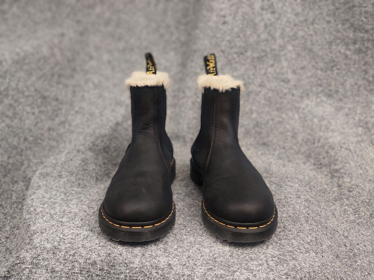 Dr. Martens Dr.Martens 2976 Leonore Leather Fur Lined Chelsea boots Size US 11 / IT 41 - 5 Thumbnail