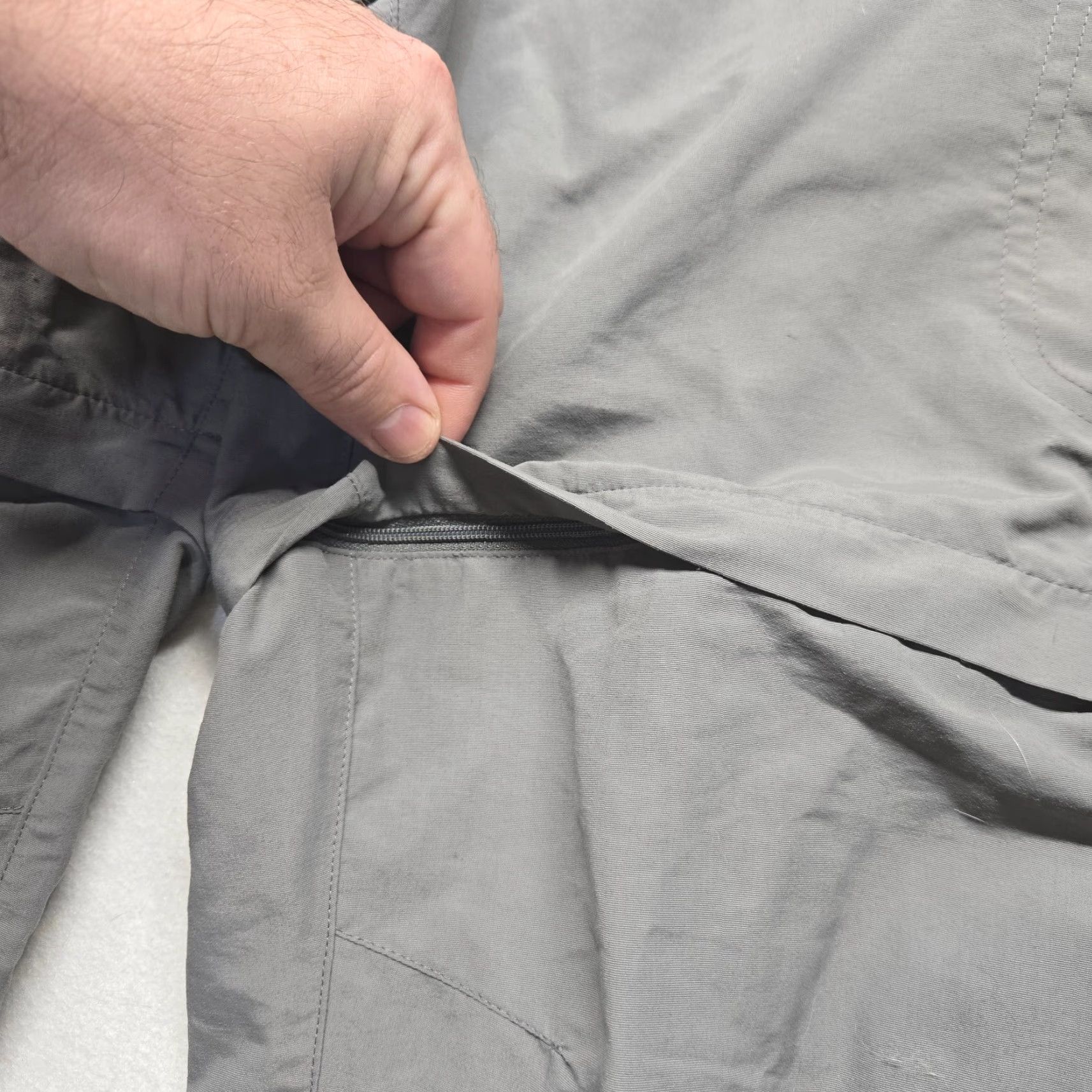 Vintage L.L. Bean Women's Convertible Cargo Pants Zip Off Shorts Gray Adult Large Size 36" / US 14 / IT 50 - 3 Thumbnail