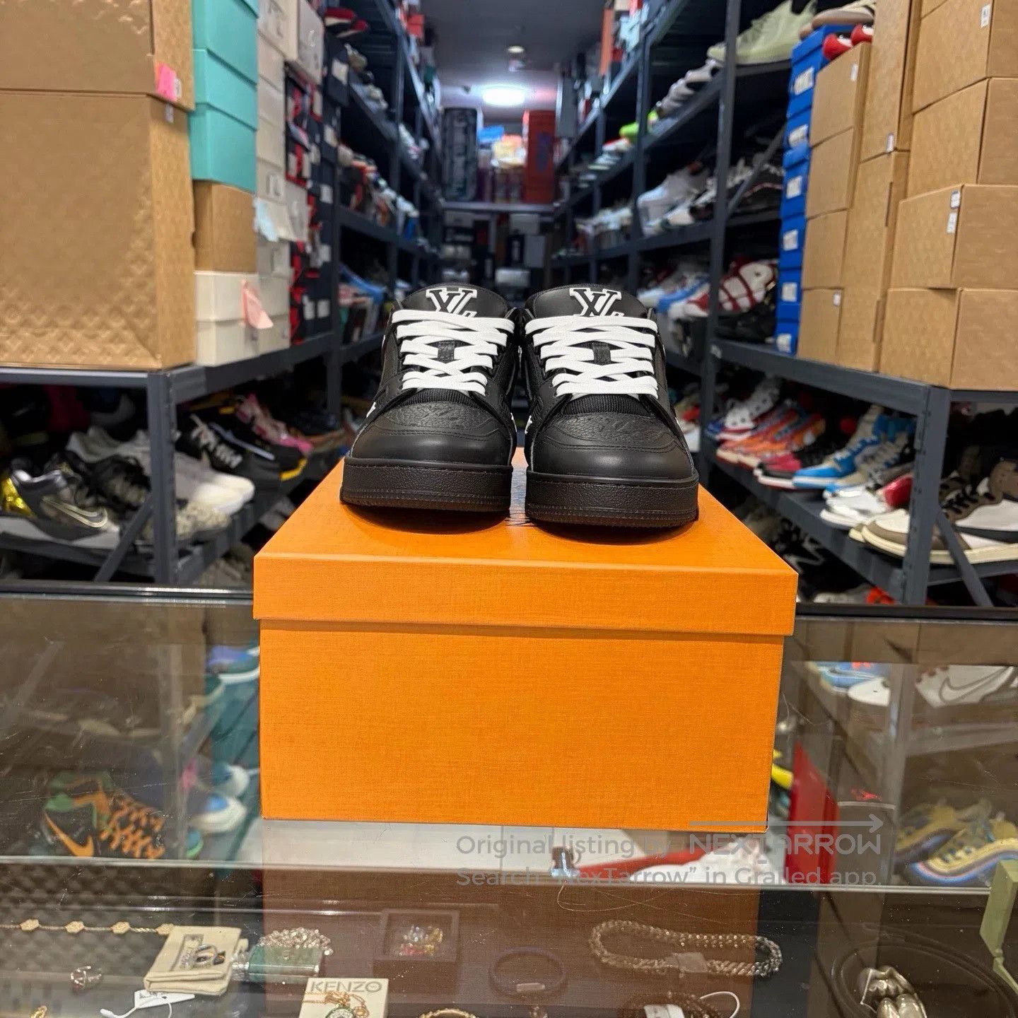 Louis Vuitton Louis Vuitton LVTrainer Leather Sneaker. Size US 7 / EU 40 - 2 Thumbnail