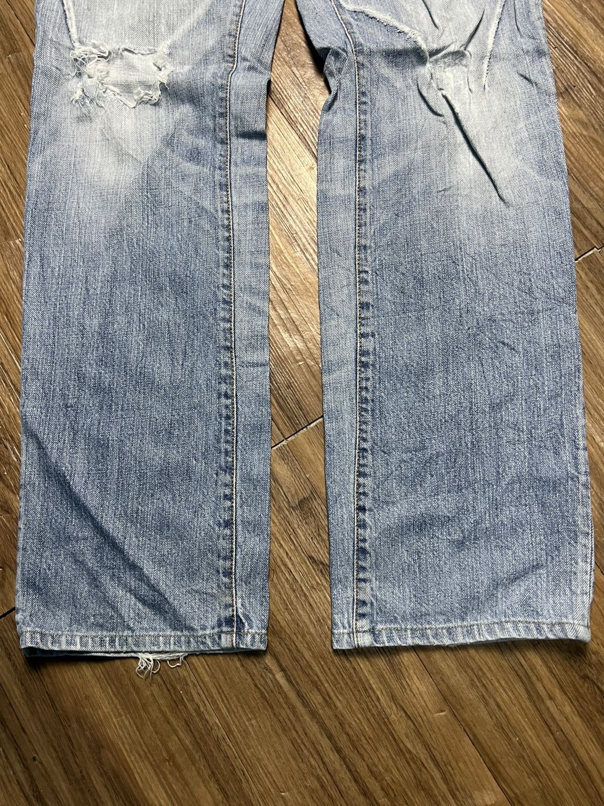 If Six Was Nine B.W.Luxe Japanese Distressed Jeans Light Wash (43) Size 30" / US 8 / IT 44 - 4 Thumbnail