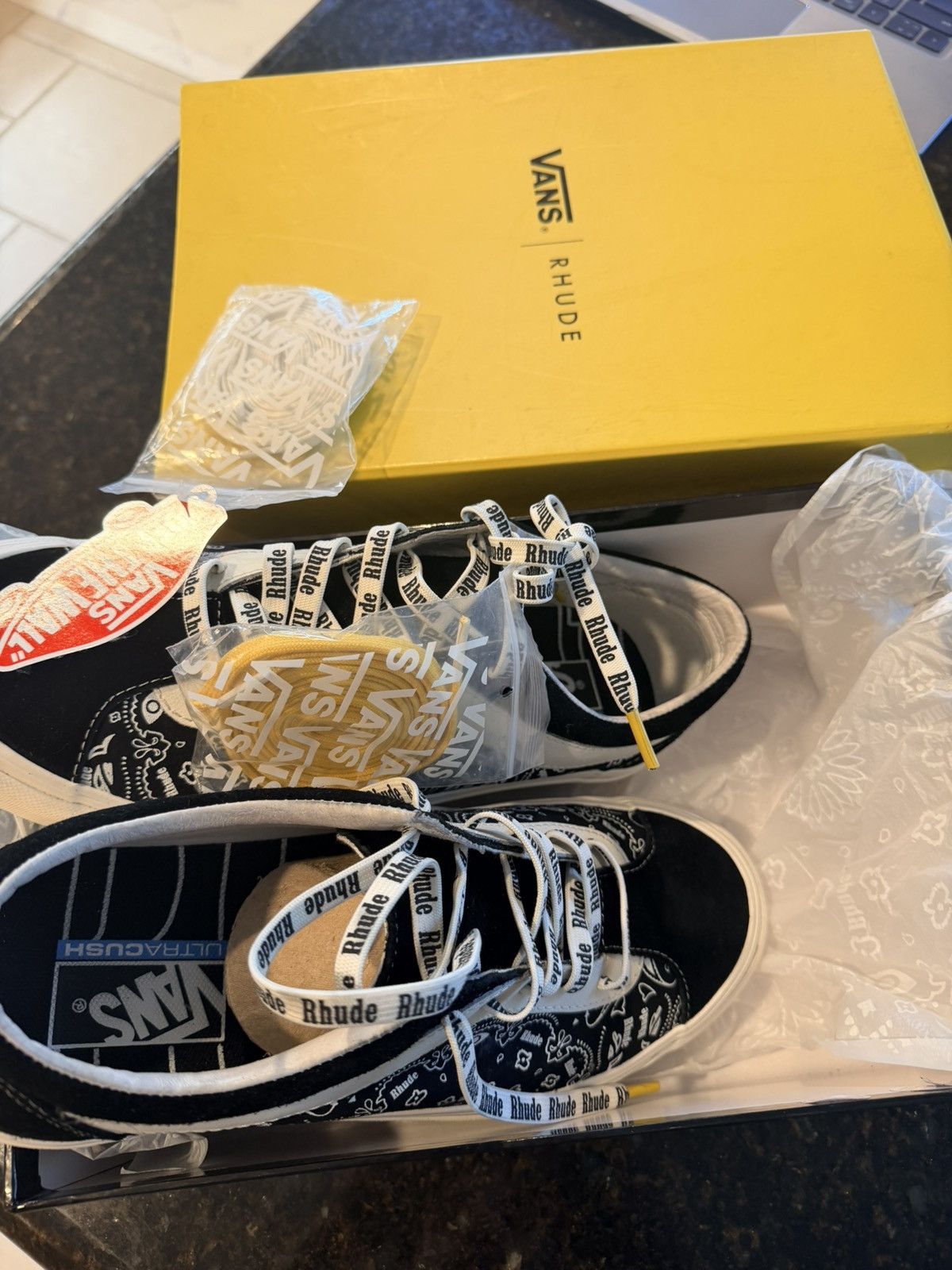 Rhude × Vans Rhude x Vans Bandana Marshmllw Size US 10.5 / EU 43-44 - 2 Thumbnail