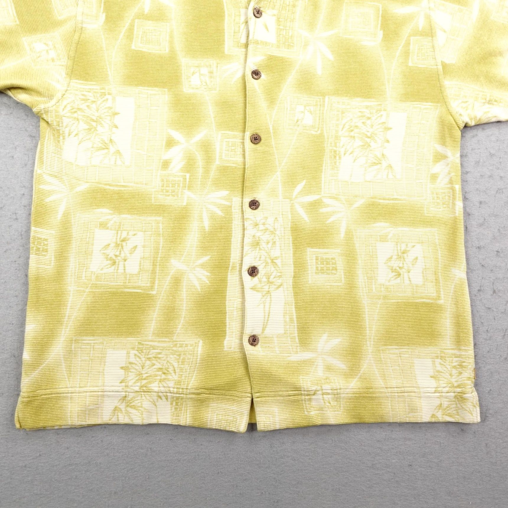 Tommy Bahama VINTAGE Tommy Bahama Shirt Mens Medium Yellow Silk Blend Textured Knit Hawaiian Camp Shirt Beach Casual 90s Mens Size US M / EU 48-50 / 2 - 3 Thumbnail