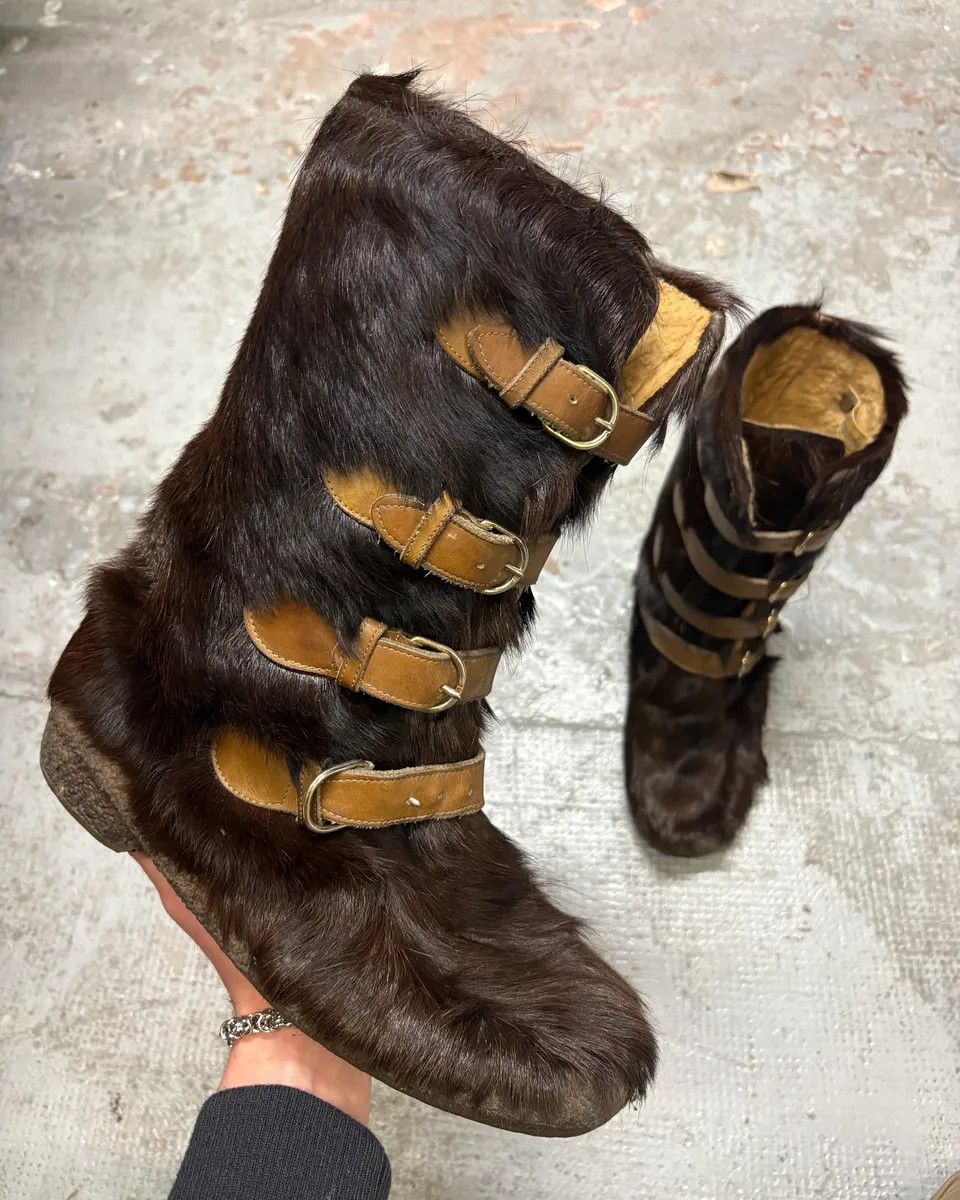 Gucci 2000s Gucci Brown Fur Scratch Boots Size US 11 / EU 44 - 1 Thumbnail