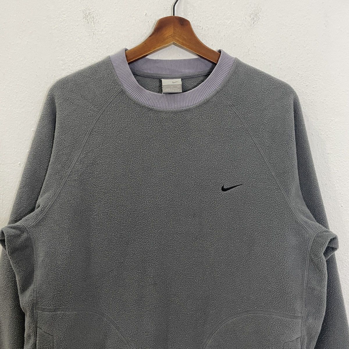 Nike Vintage Y2K Nike Small Logo Pullover Sweatshirt Size US L / EU 52-54 / 3 - 4 Thumbnail