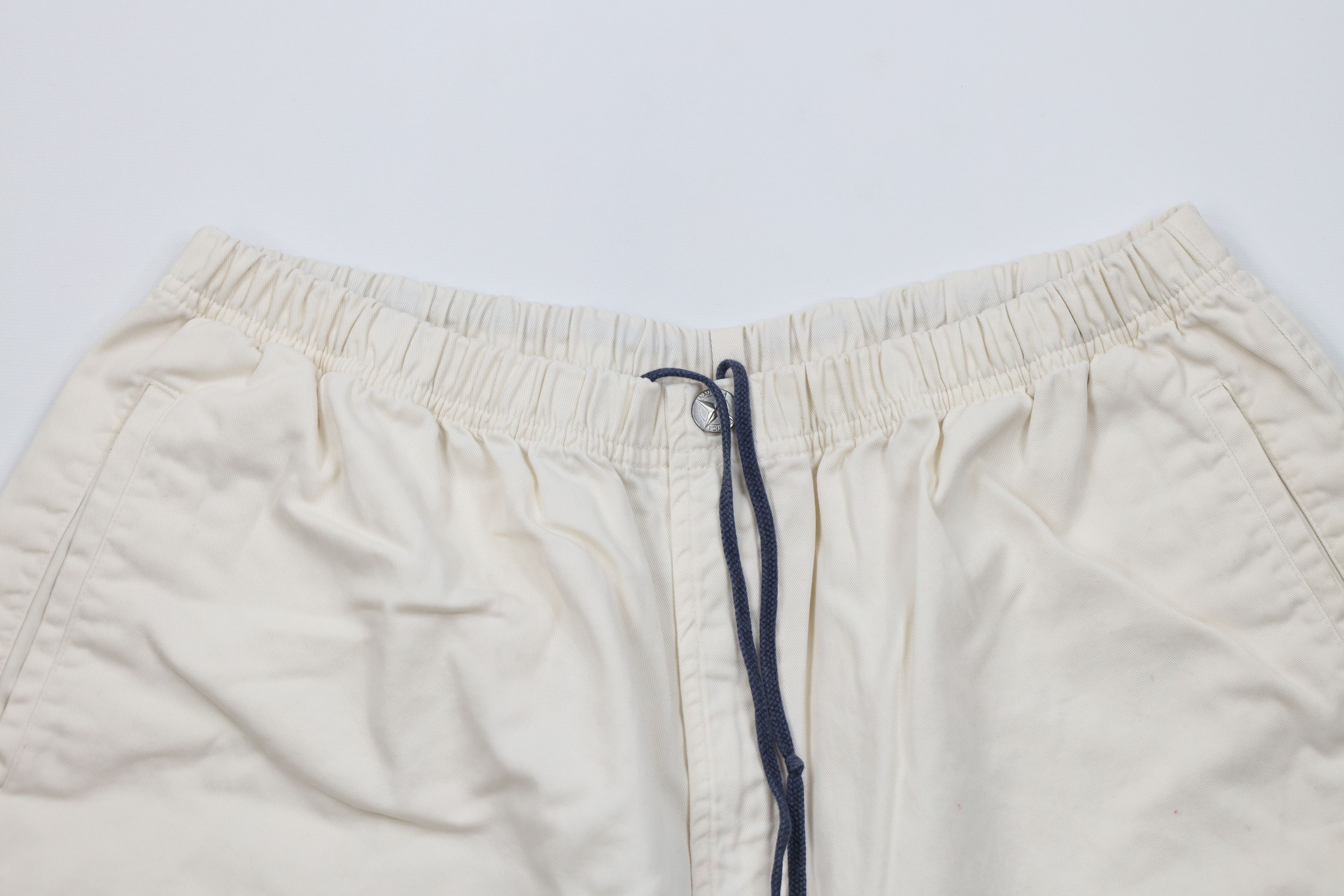 Nautica × Vintage Vintage 90s Nautica Above Knee Shorts Cream Cotton Size US 34 / EU 50 - 2 Thumbnail