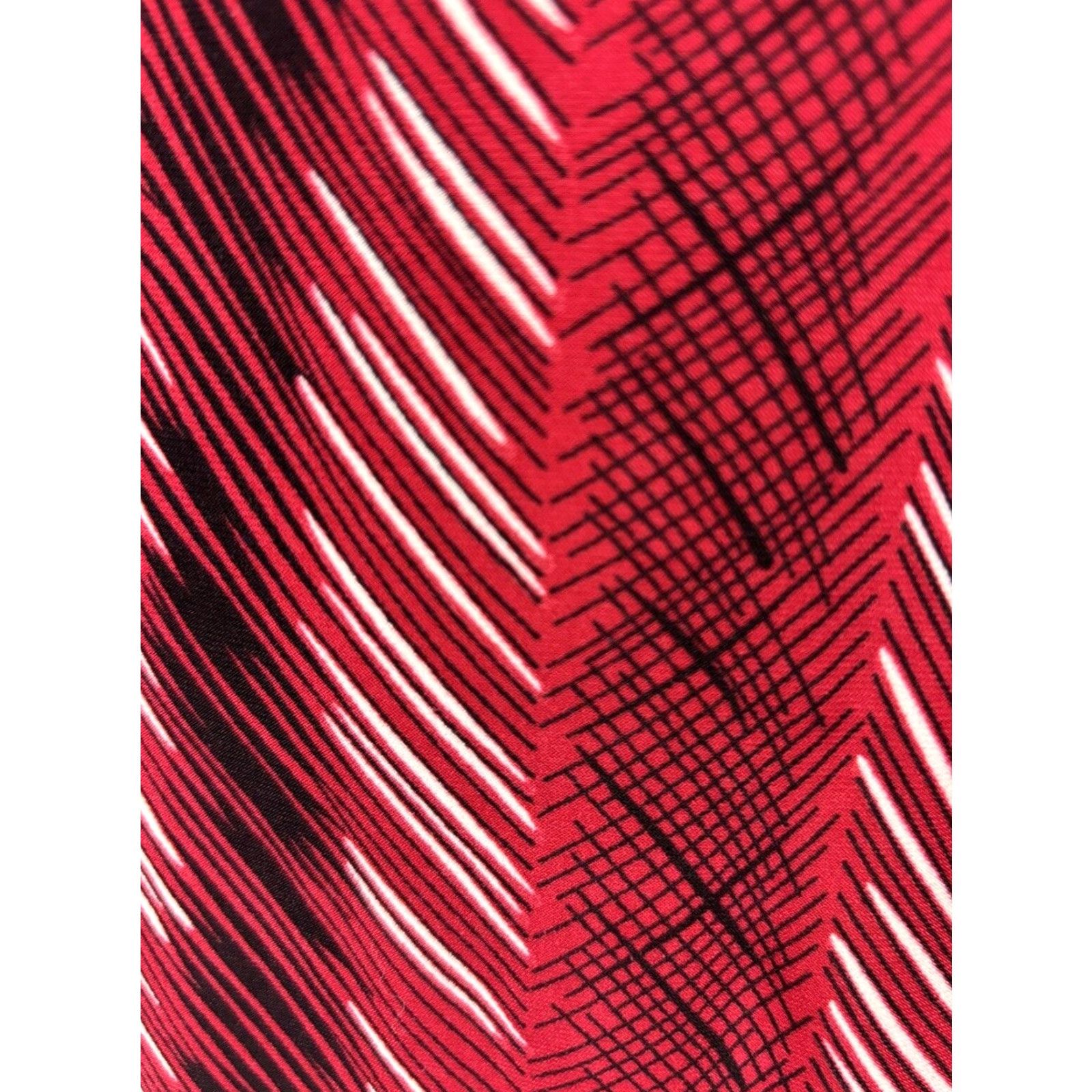 Norma Kamali Norma Kamali Faux Wrap Dress Large Womens Red Long Sleeve Stretch Comfort Size L / US 10 / IT 46 - 6 Thumbnail