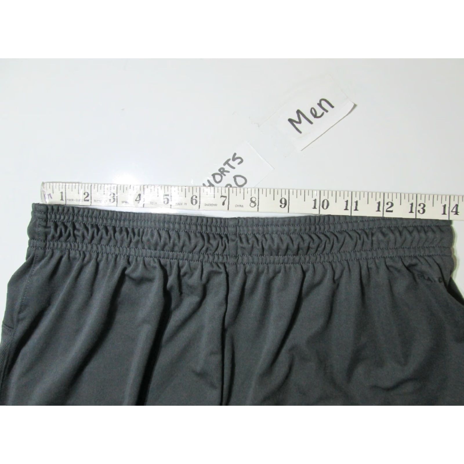 Reebok Reebok Mens Athletic Shorts Dark Gray Pockets Elastic Regular M Shirts? Size US 31 - 7 Thumbnail